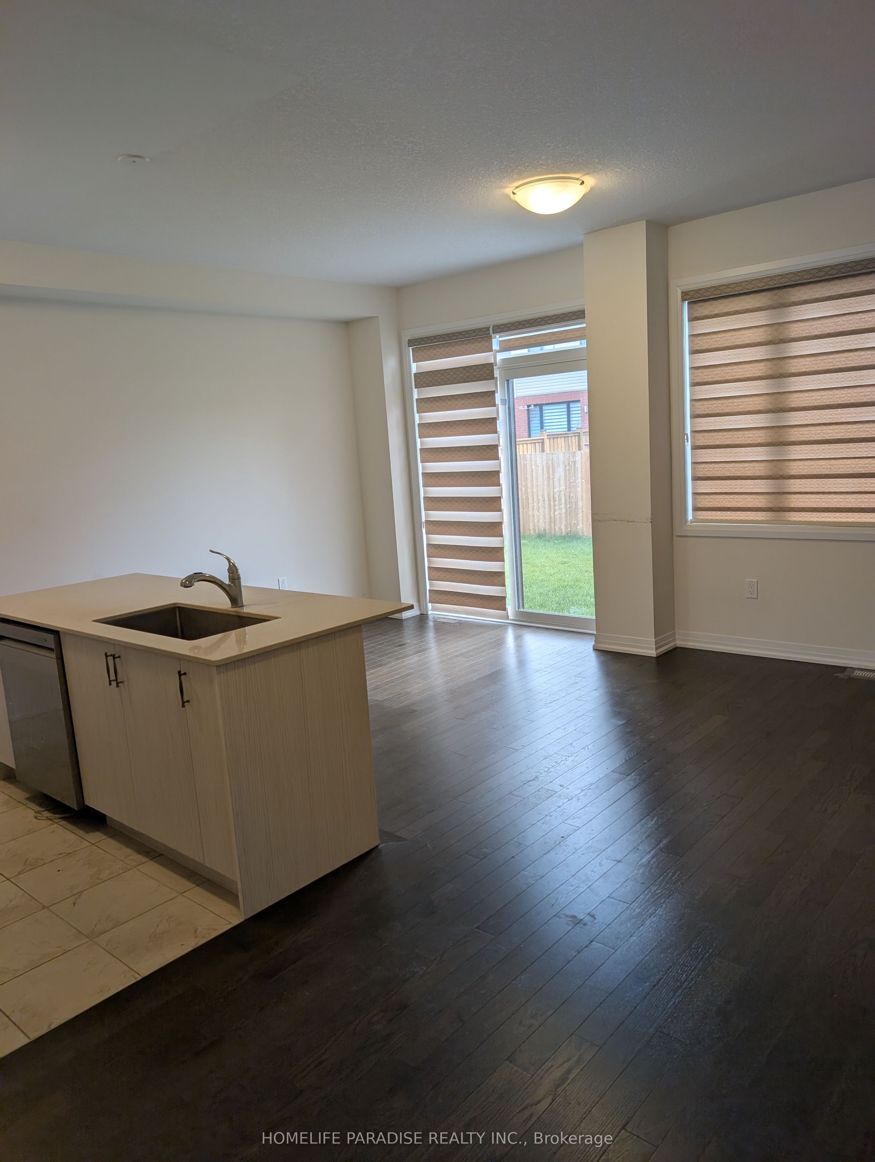 15 Blacklock Street E 3, Cambridge, ON N1S 0E6 photo 4