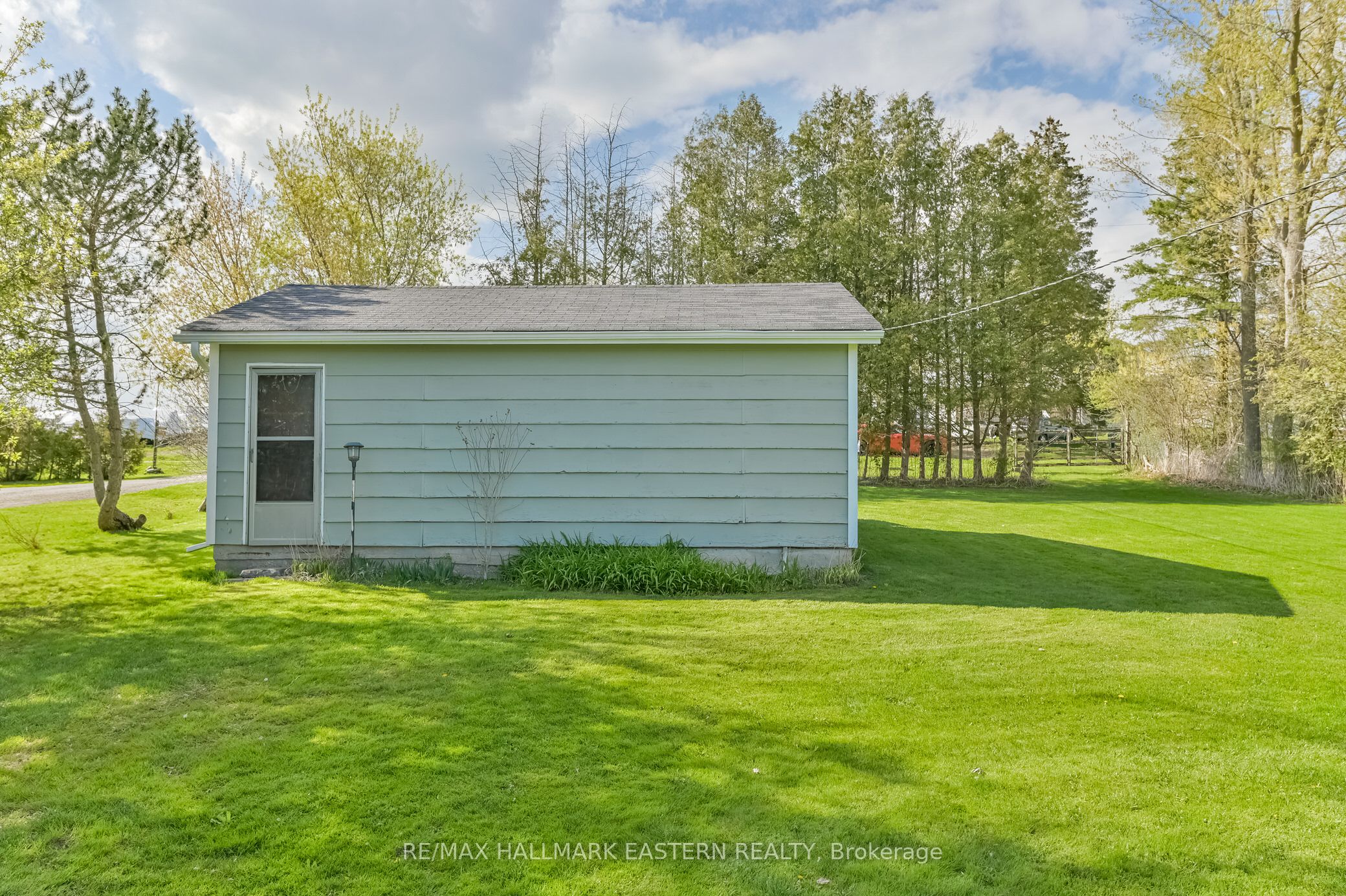 1095 Island View Drive, Otonabee-South Monaghan, ON K0L 1B0 photo 4