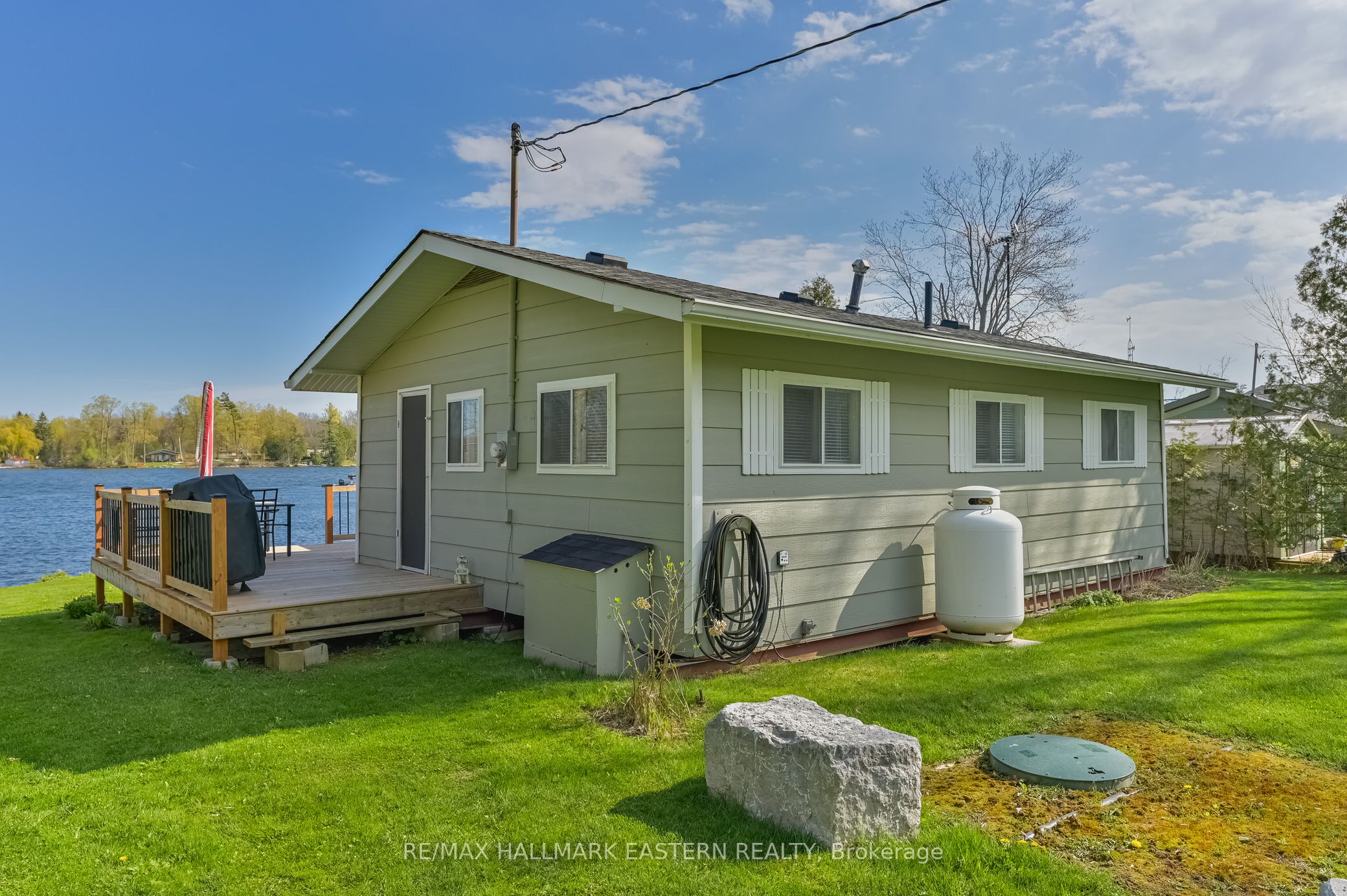 1095 Island View Drive, Otonabee-South Monaghan, ON K0L 1B0 photo 5