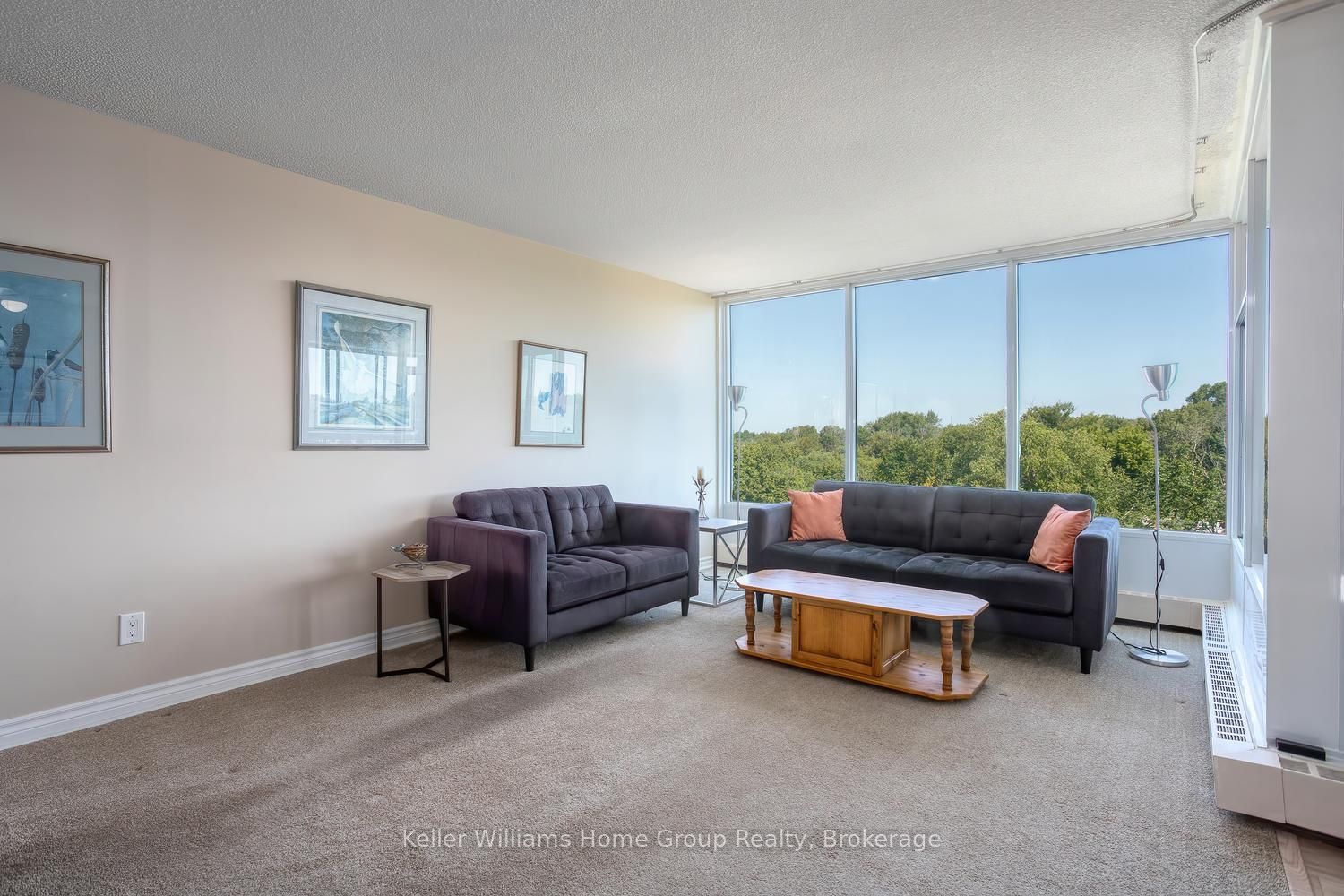23 Woodlawn Road E 505, Guelph, ON N1H 7G6 photo 4