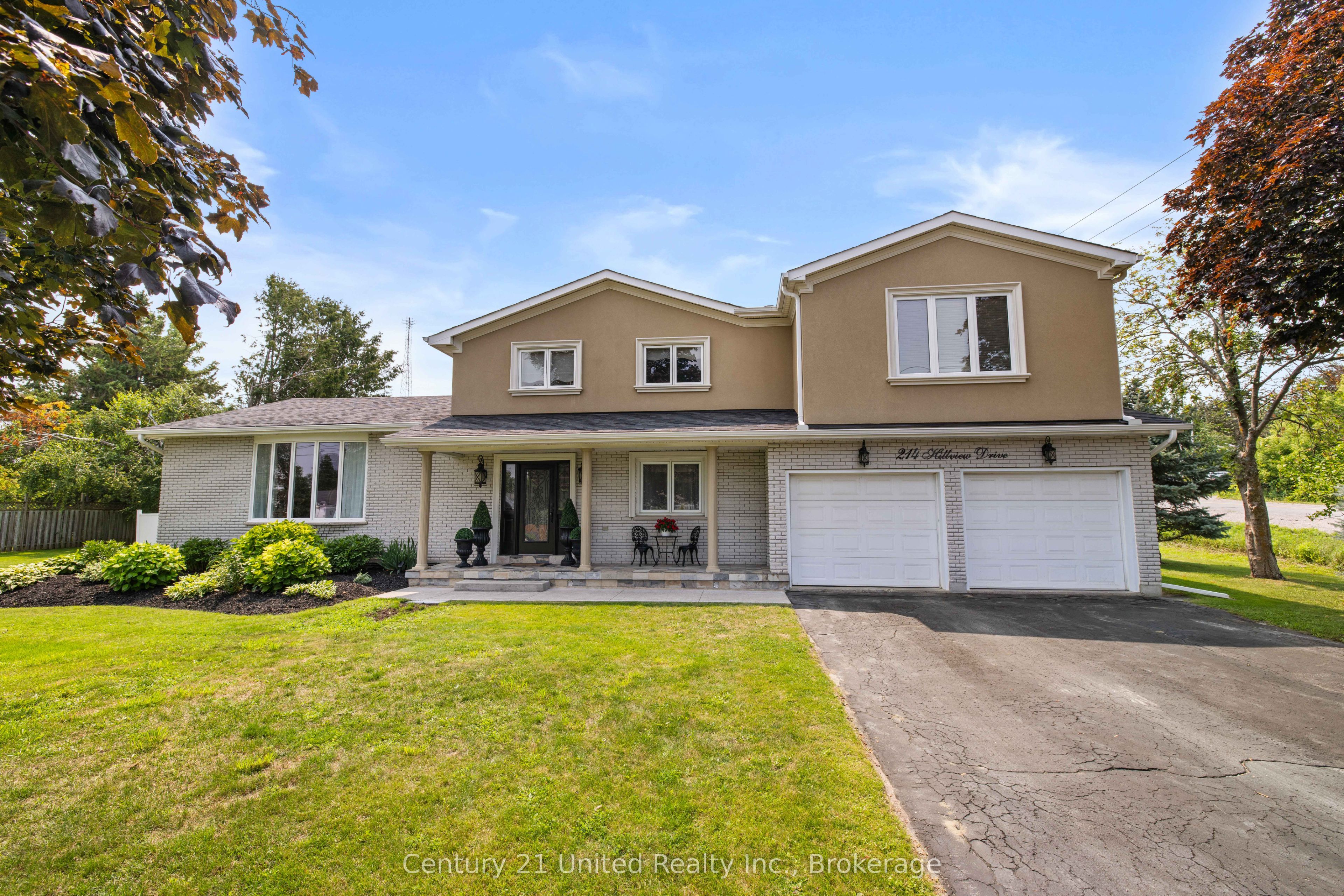 214 Hillview Drive, Peterborough, ON K9K 2N2