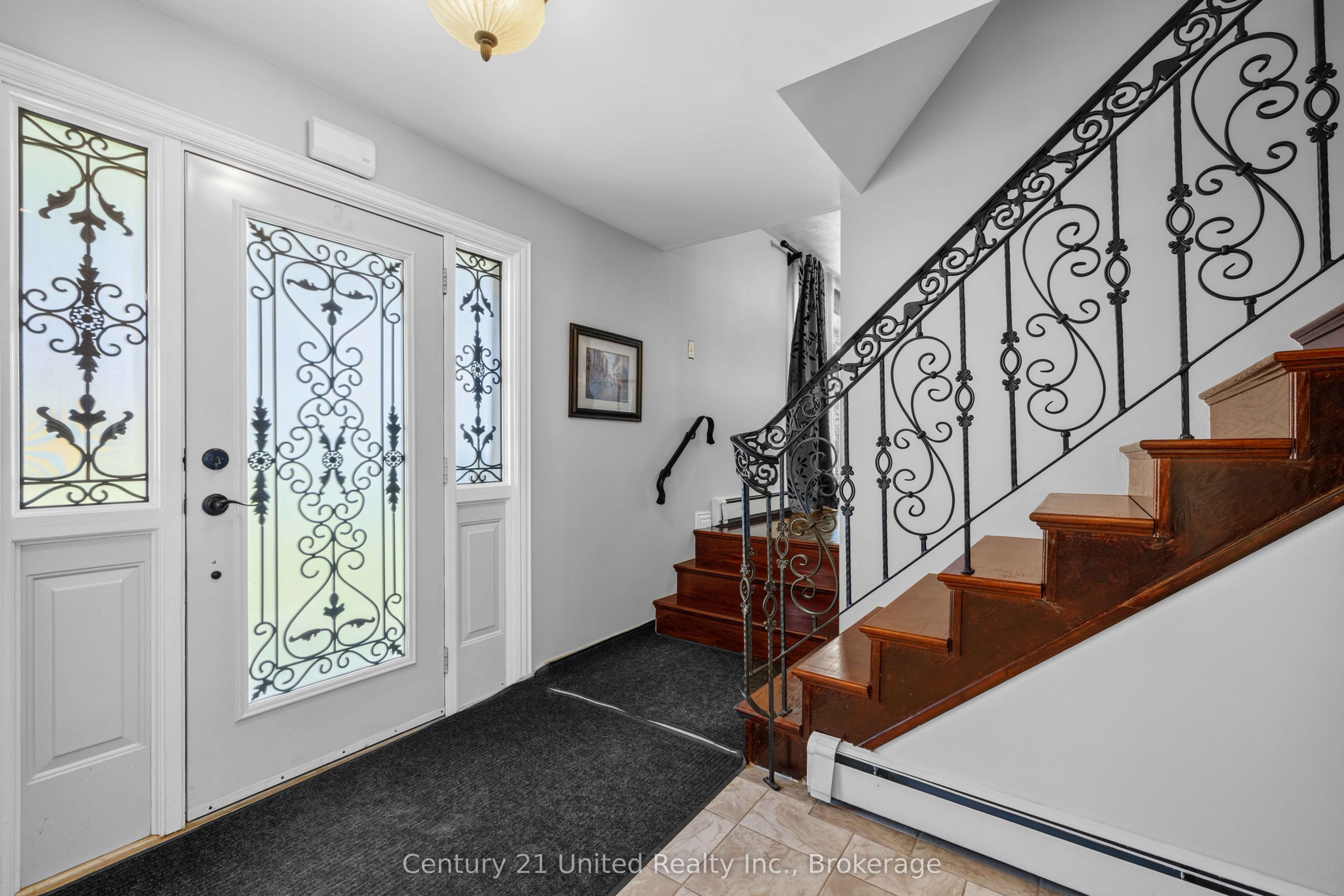 214 Hillview Drive, Peterborough, ON K9K 2N2 photo 2