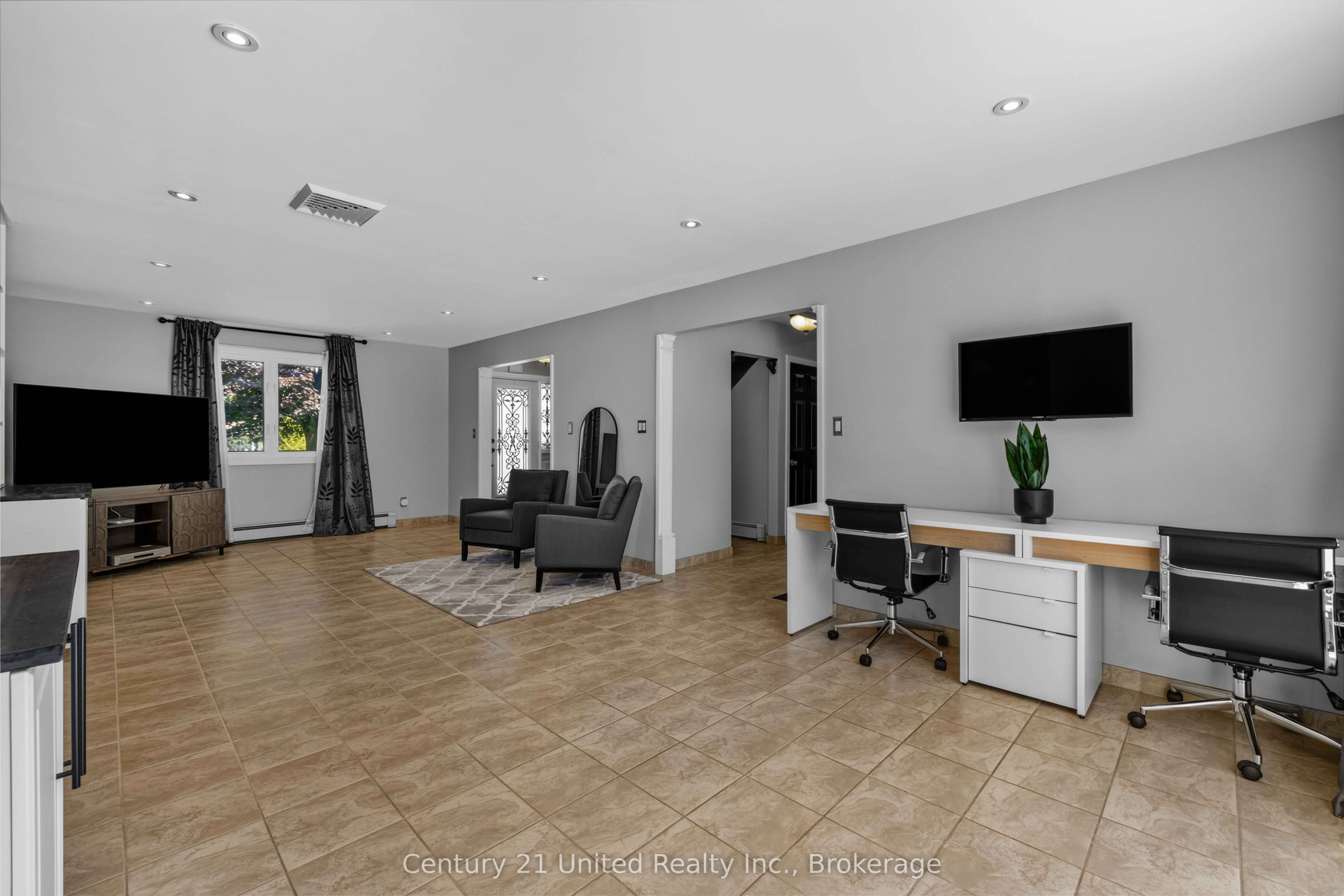 214 Hillview Drive, Peterborough, ON K9K 2N2 photo 4