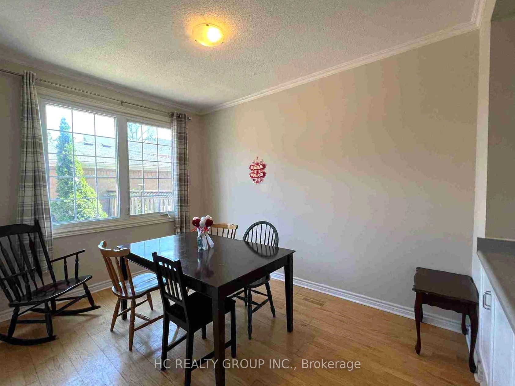 1570 Richmond Street 55, London North, ON N6G 4W2 photo 2