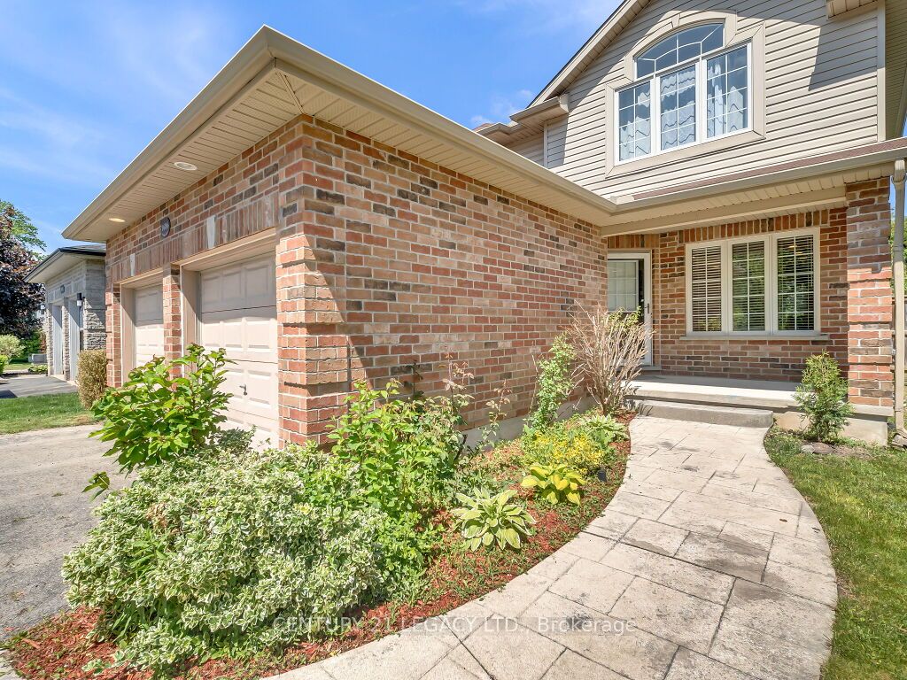 1686 Jubilee Drive, London North, ON N6G 5K5 photo 4