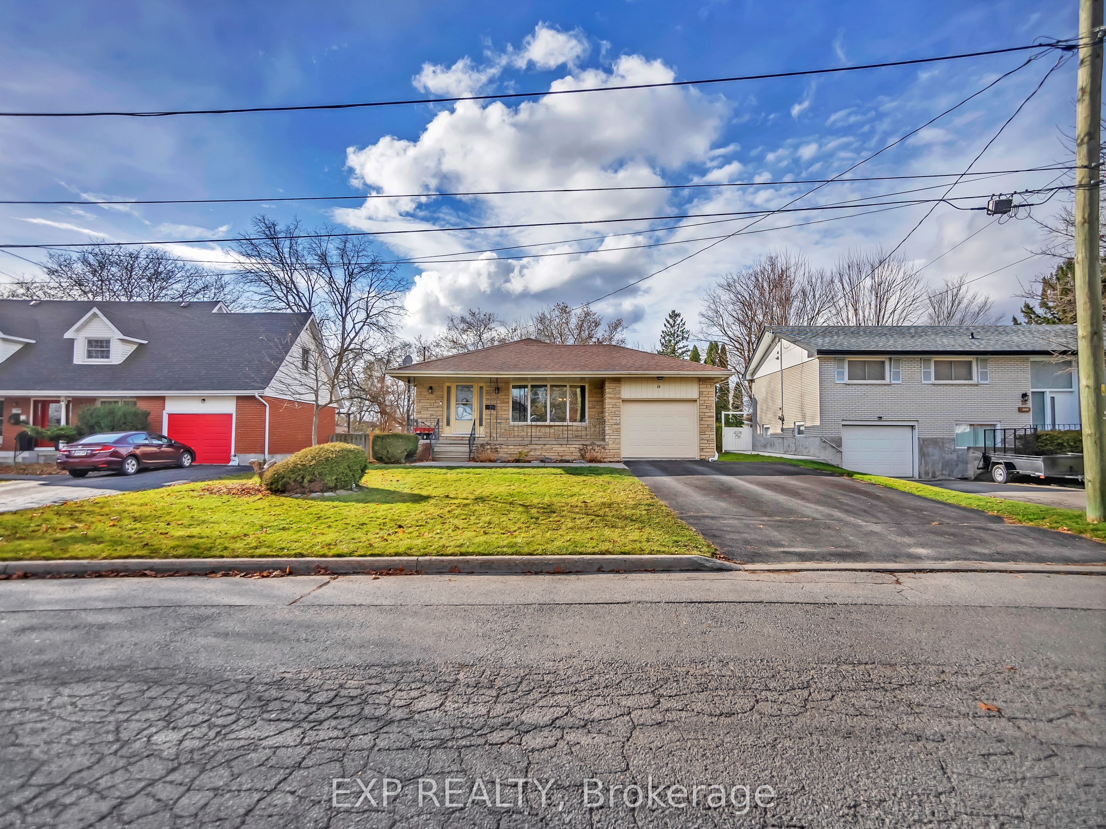 16 Applewood Drive, Belleville, ON K8P 4E2 photo 3