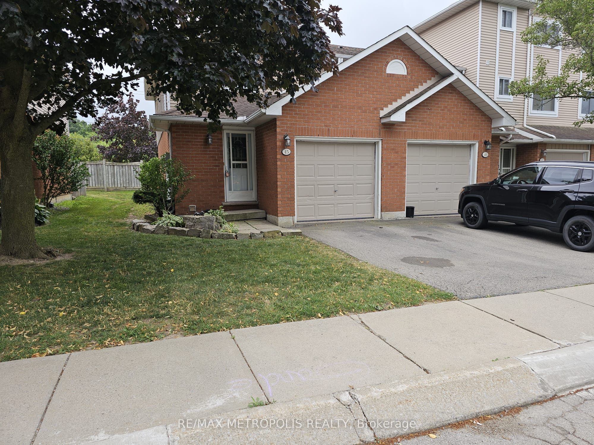 386 Highland Road W 45, Hamilton, ON L8J 3P9