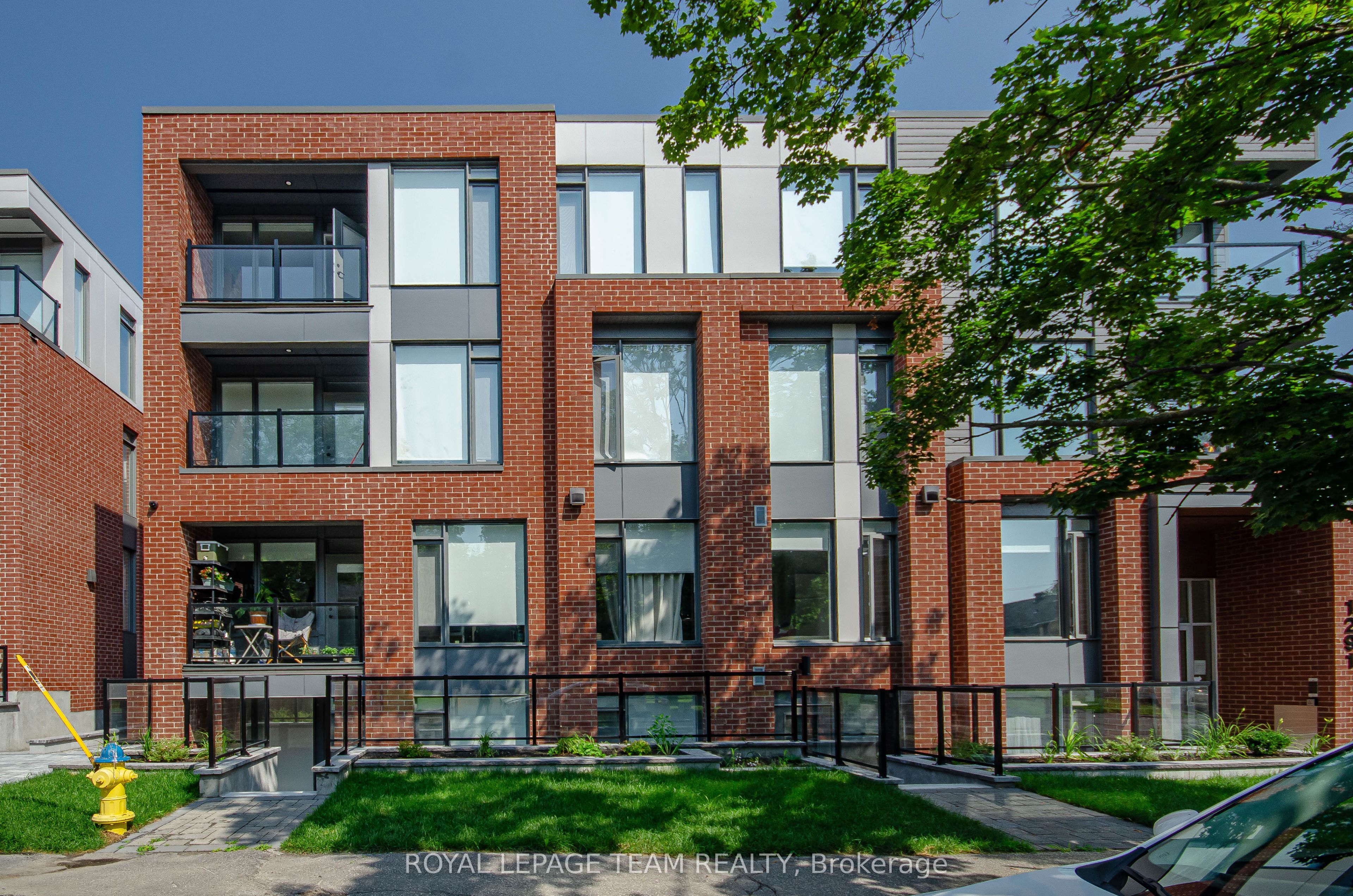 1291 Summerville Avenue 202, Carlington - Central Park, ON K1Z 8G7