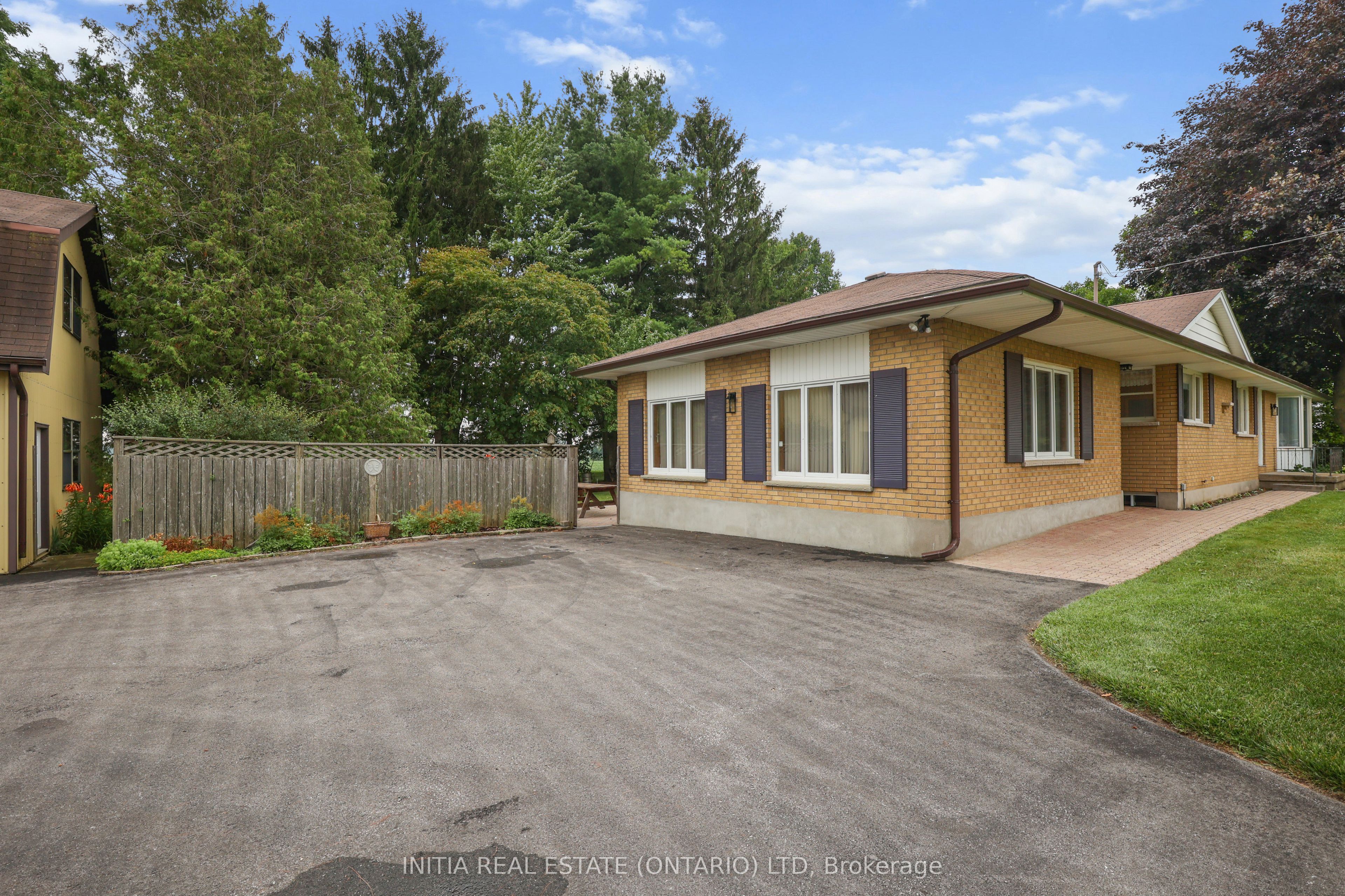 10395 Longwoods Road, Middlesex Centre, ON N0L 1E0 photo 4