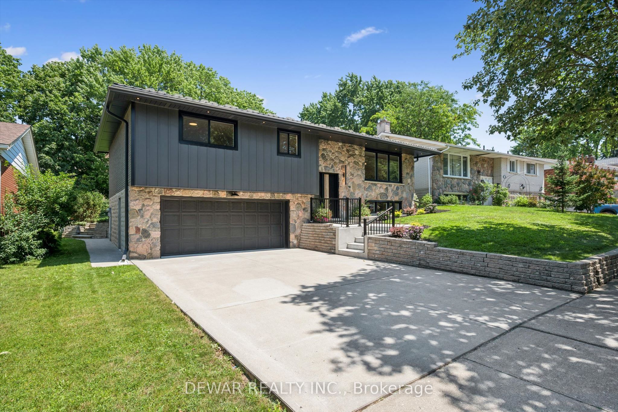 70 Champlain Crescent, Kitchener, ON N2B 2Y6 photo 3