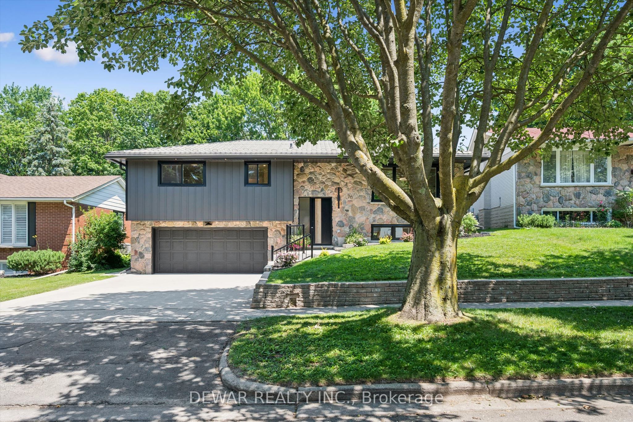 70 Champlain Crescent, Kitchener, ON N2B 2Y6 photo 4