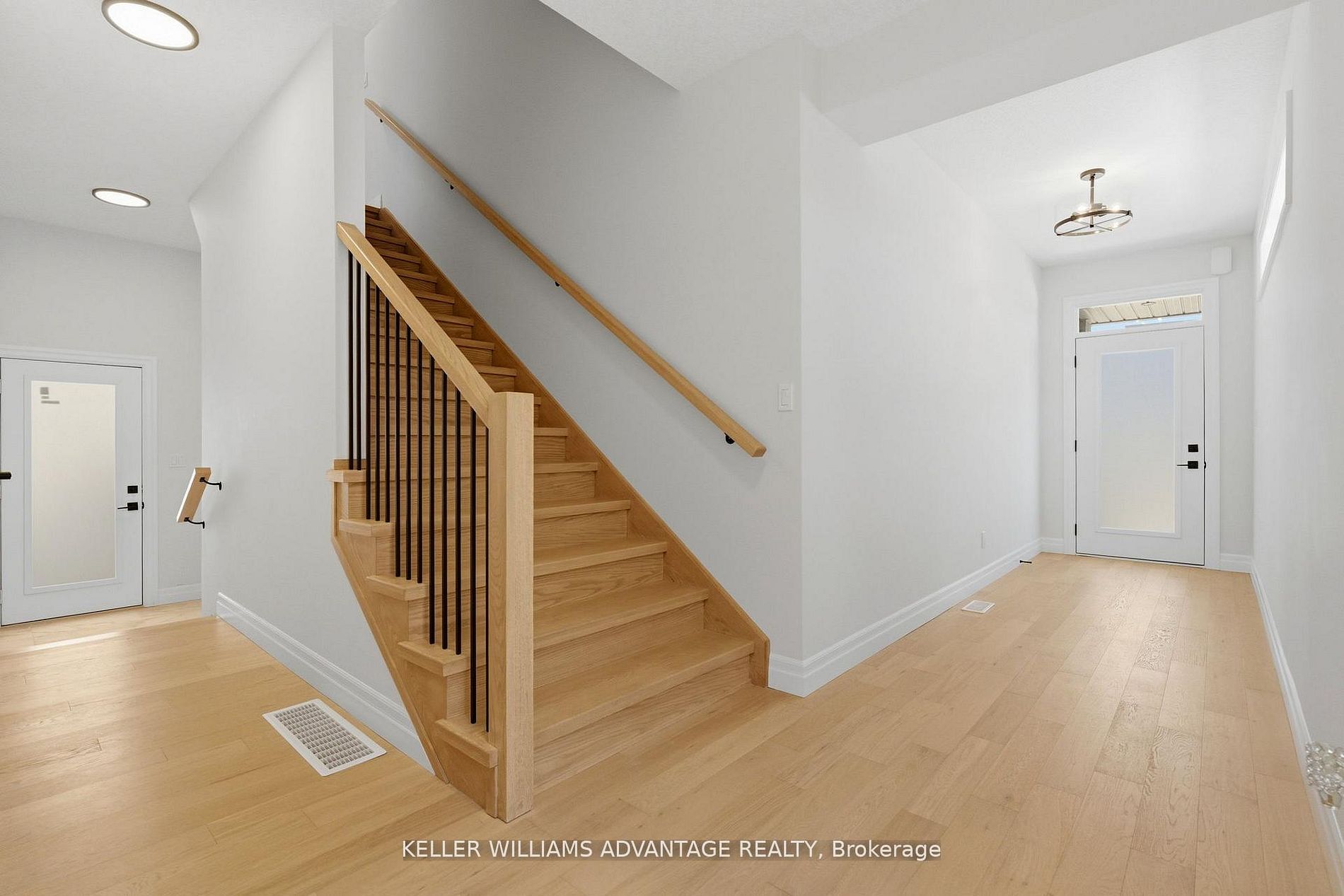 450 Westhaven Street, Waterloo, ON N2T 2R2 photo 3