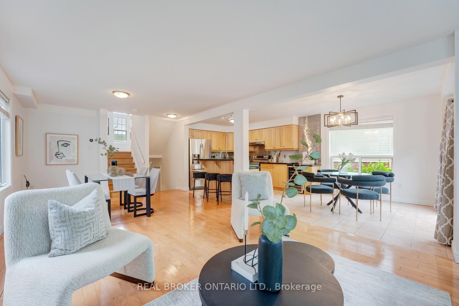 444 Lausanne Crescent, Waterloo, ON N2T 2X4 photo 5