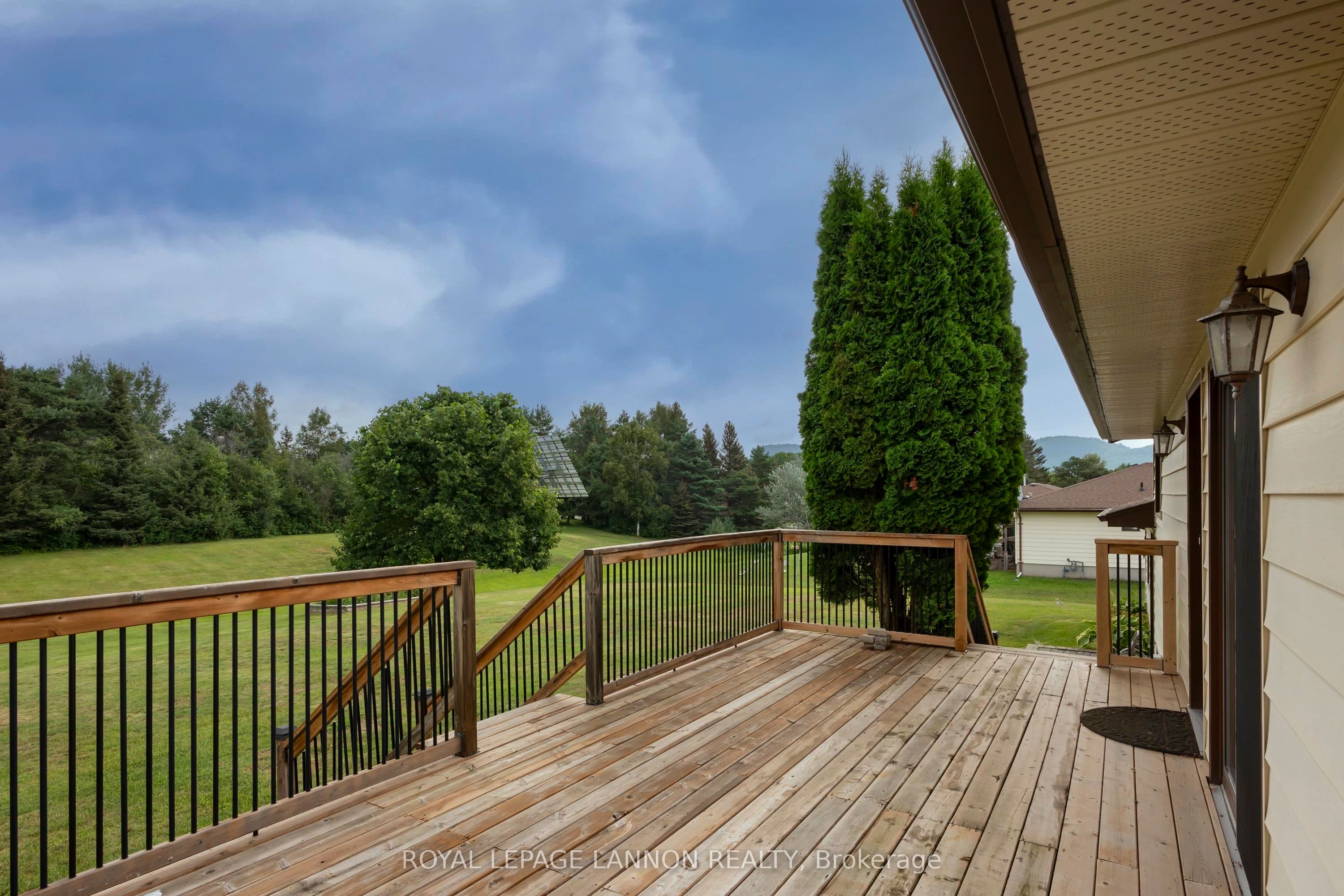 1030 Brookview Place, Thunder Bay, ON P7J 1B2 photo 5