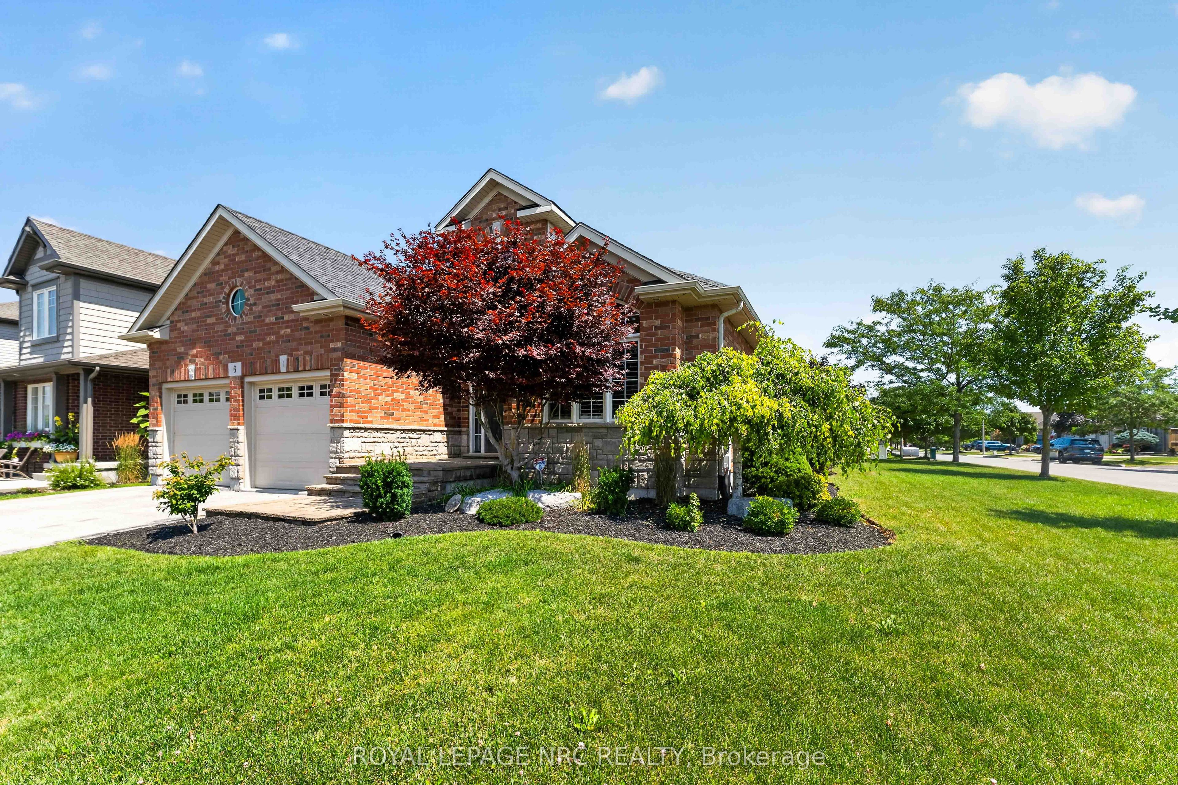 6 CARDINAL Crescent, Welland, ON L2C 0A8 photo 2