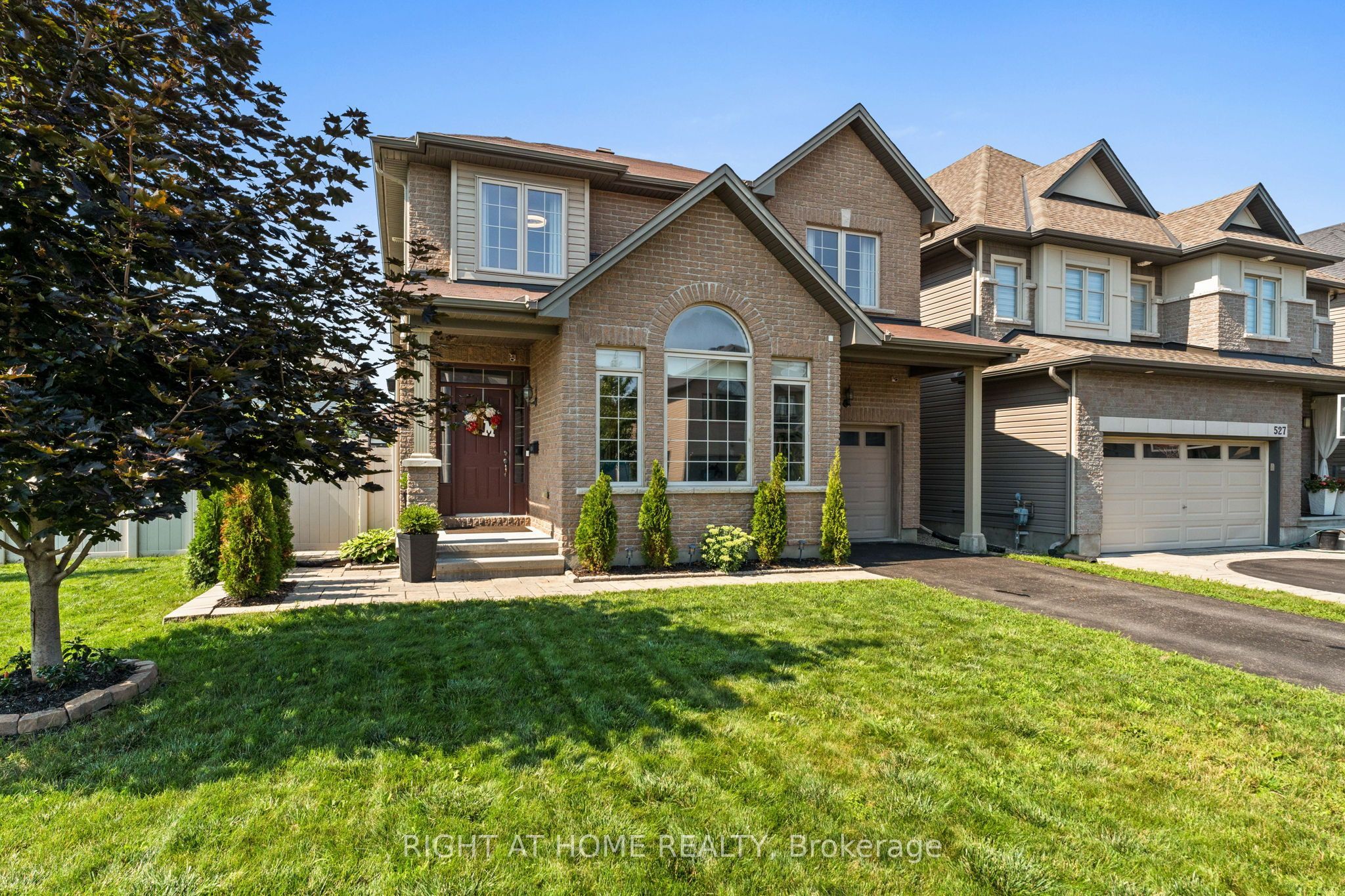 525 PEERLESS Street, Barrhaven, ON K2J 5P9