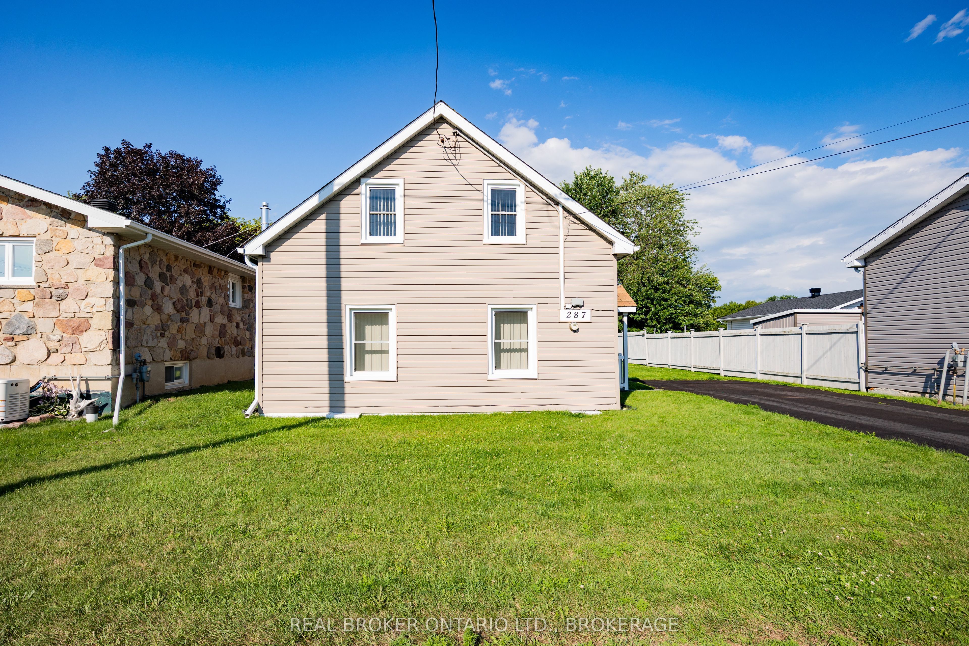 287 East Boundary Road, North Glengarry, ON K0C 1A0 photo 2