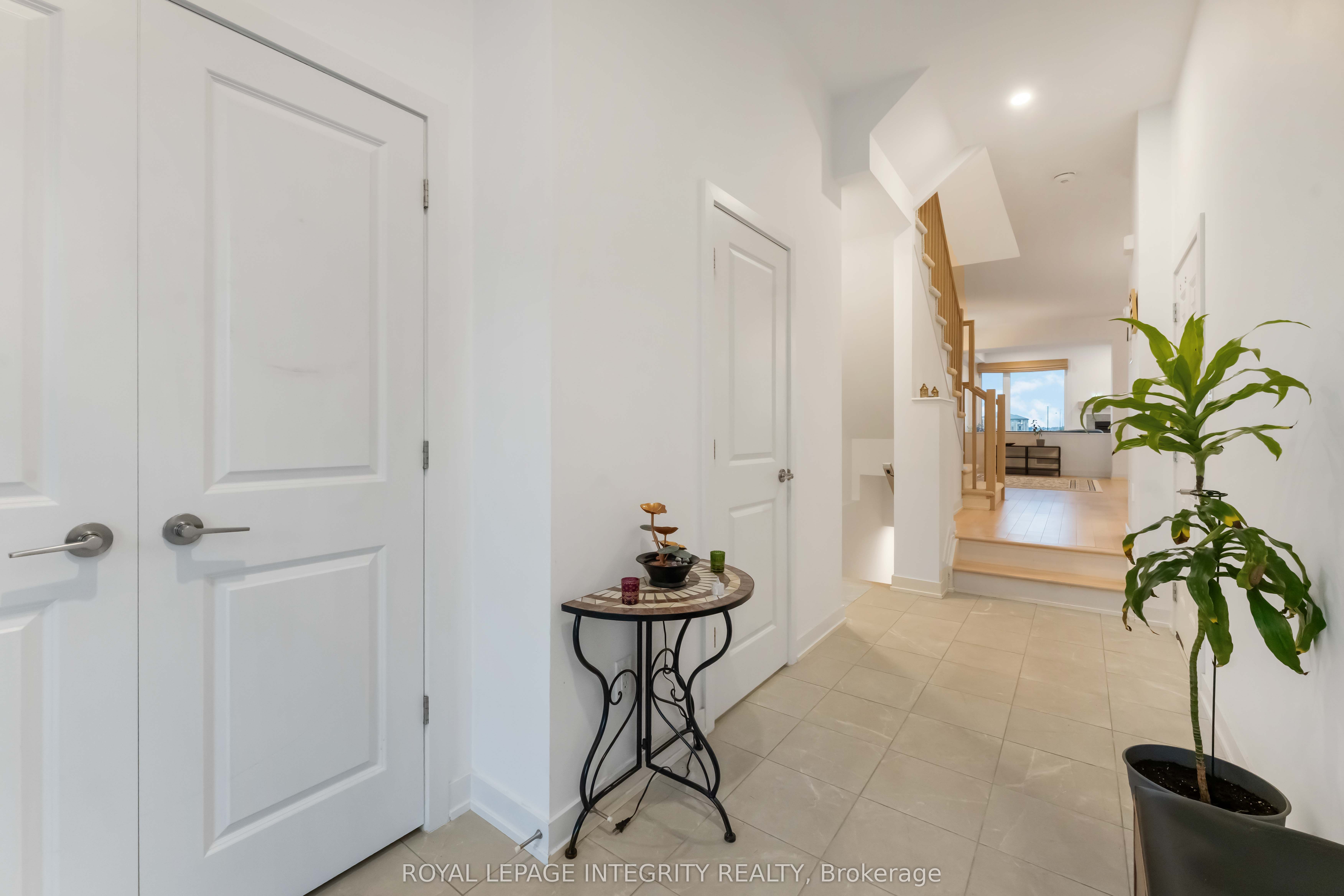 221 Finsbury Avenue, Stittsville - Munster - Richmond, ON K2S 2X9 photo 5