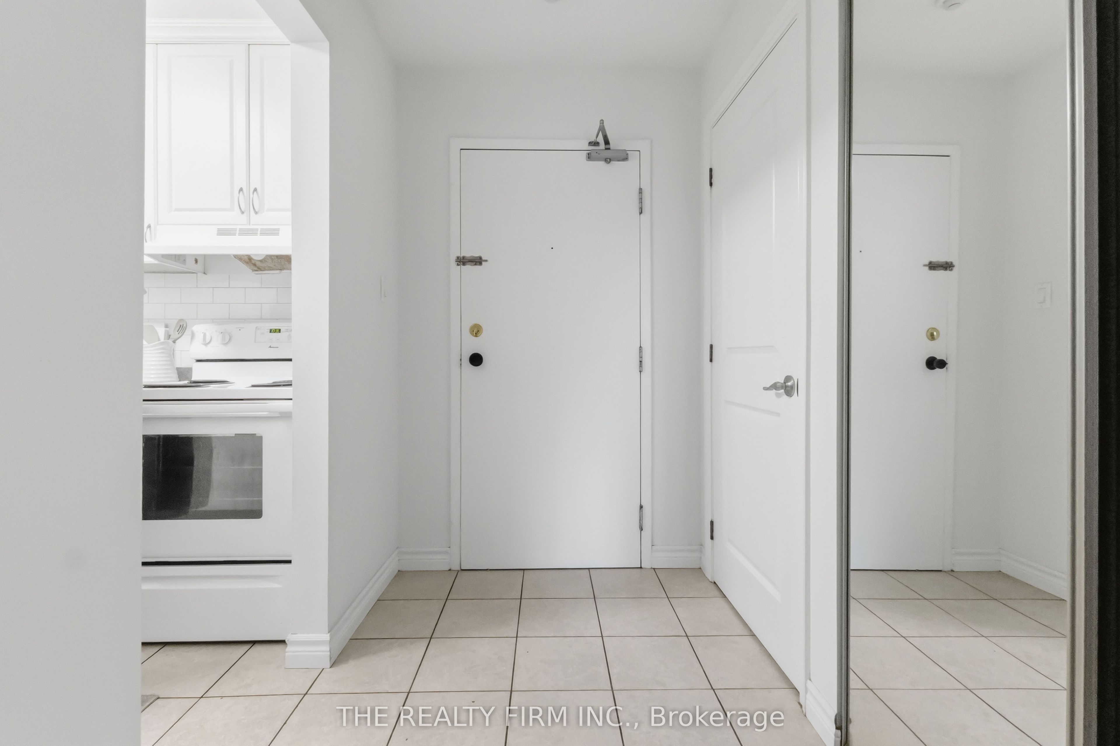 733 Deveron Crescent 210, London South, ON N5Z 4X7 photo 4