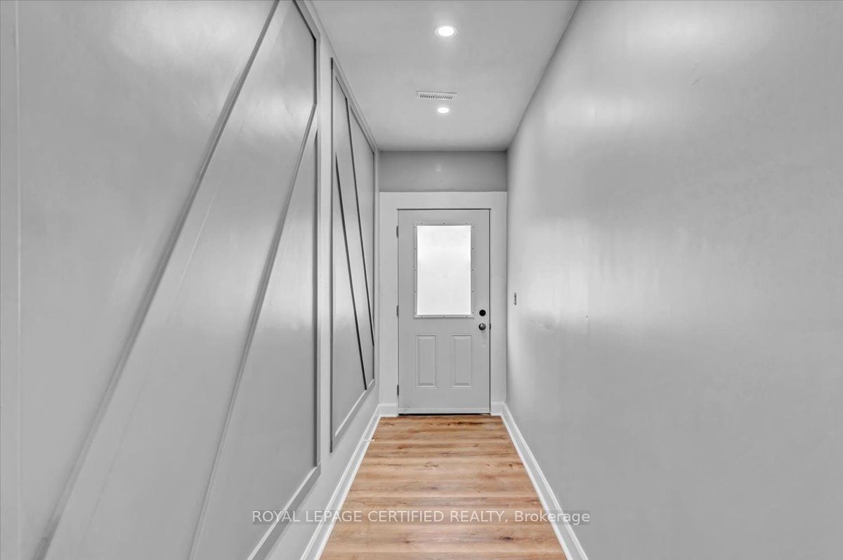 176 Emerald Street N, Hamilton, ON L8L 5K8 photo 5
