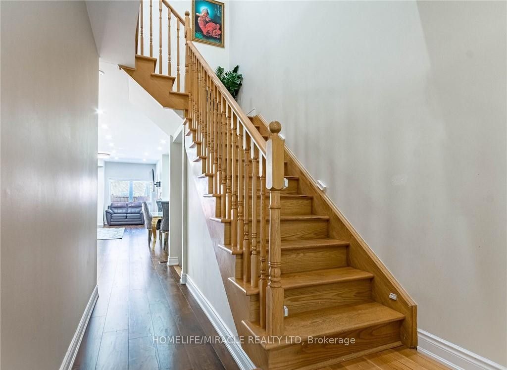 110 Highland Road 119, Kitchener, ON N2M 3S1 photo 4