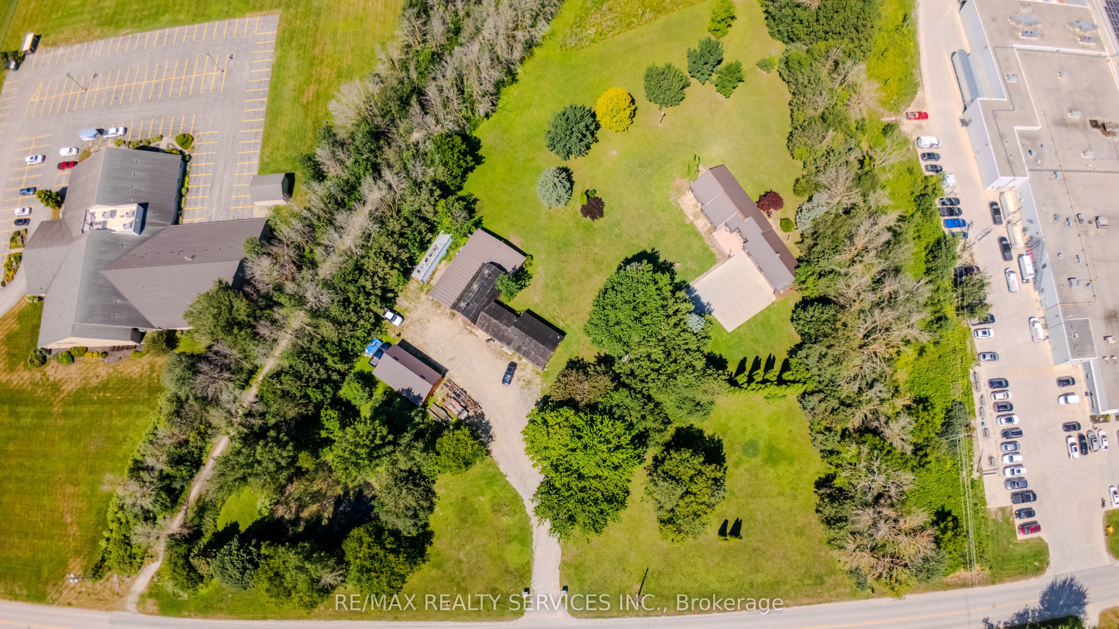 1045 Tremaine Avenue S, North Perth, ON N4W 3G9 photo 4