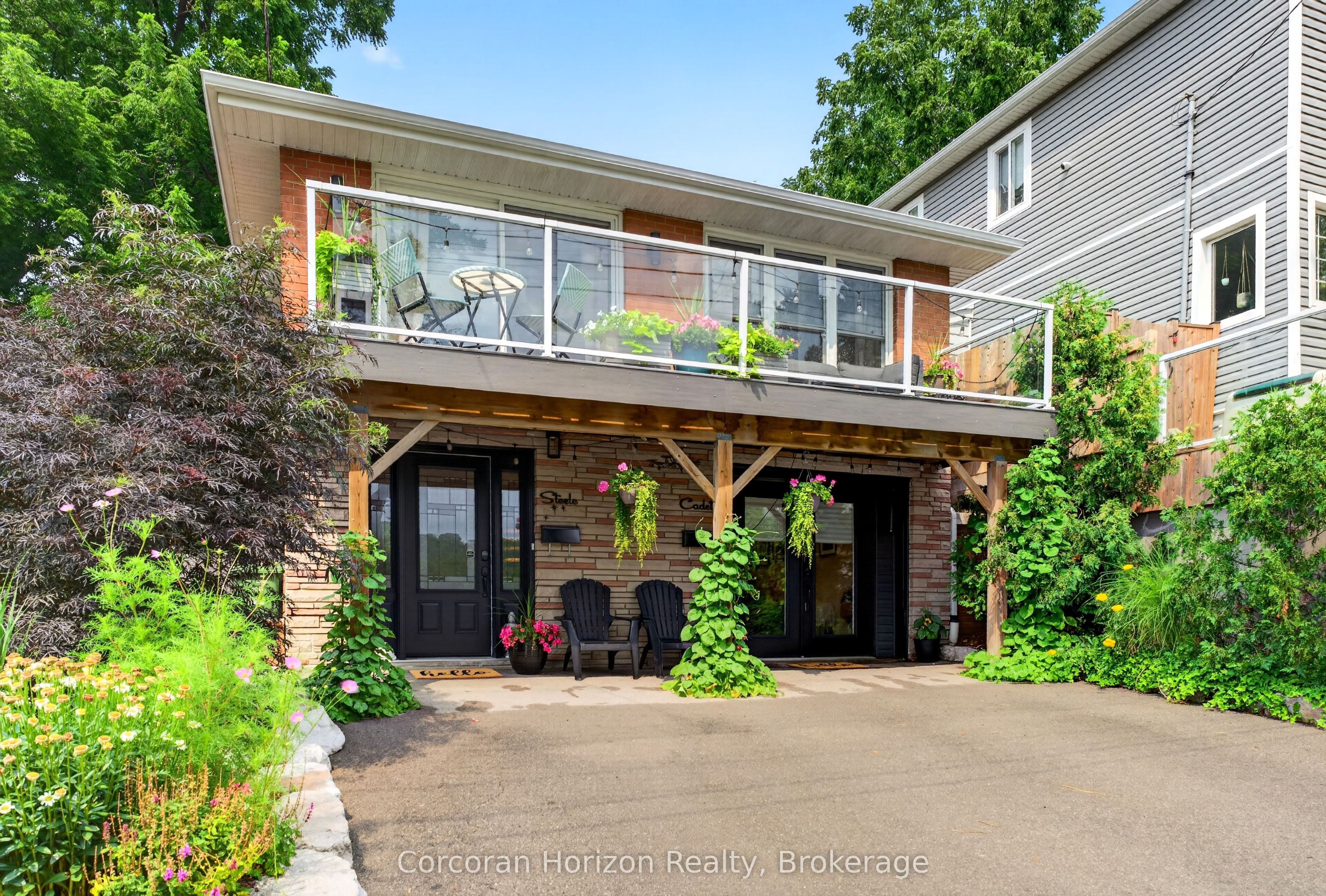 592 Aberdeen Avenue, Hamilton, ON L8P 2T1 photo 3