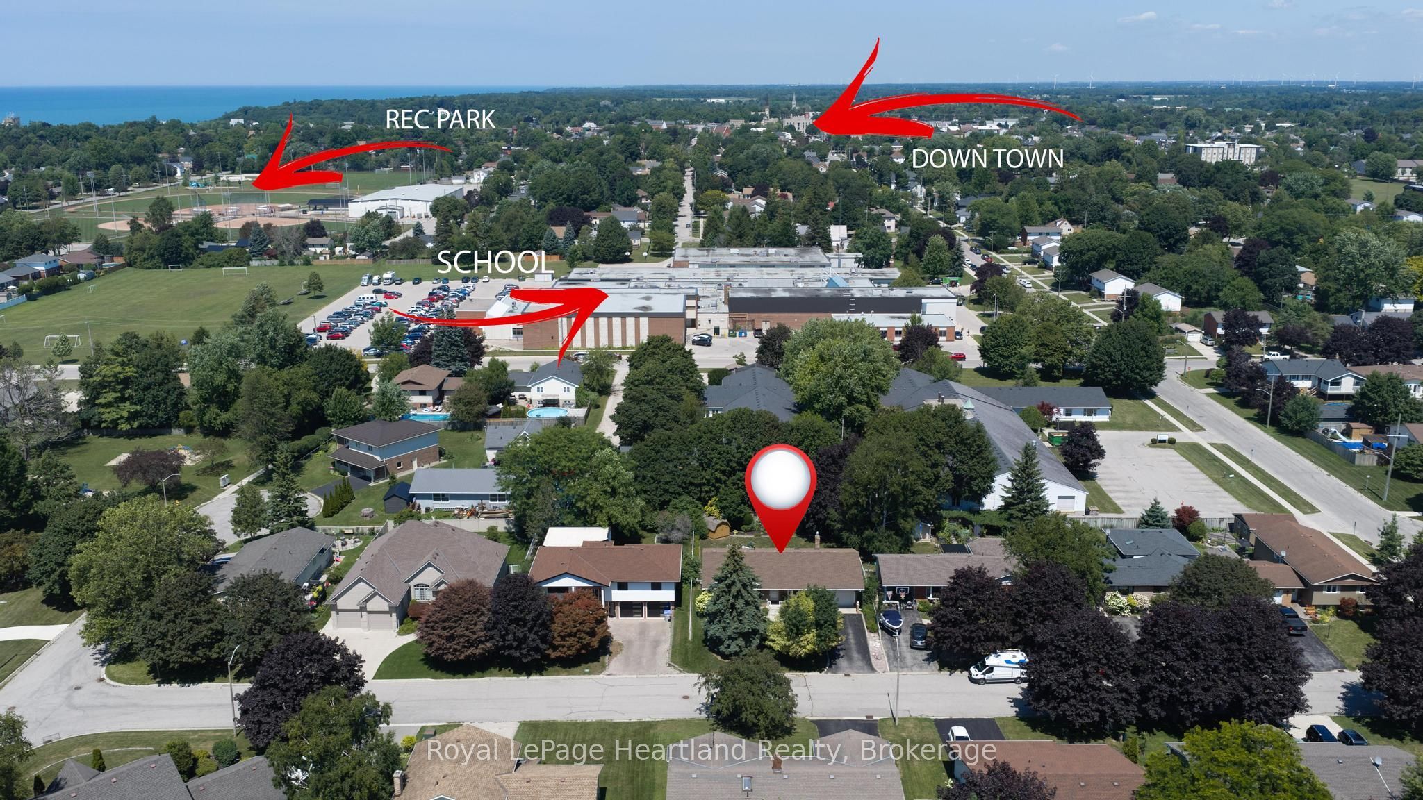 24 Leonard Drive, Goderich, ON N7A 4K6 photo 2