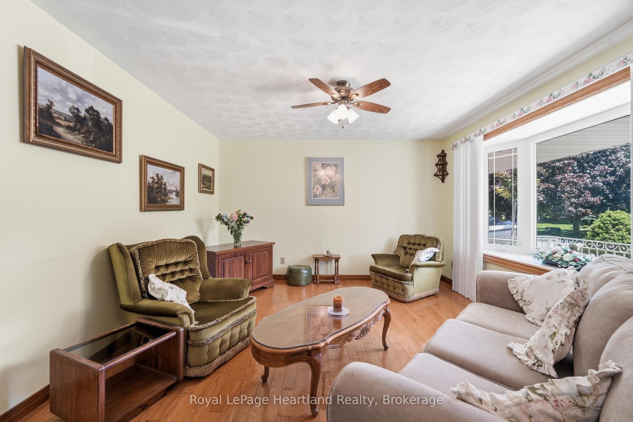 24 Leonard Drive, Goderich, ON N7A 4K6 photo 5