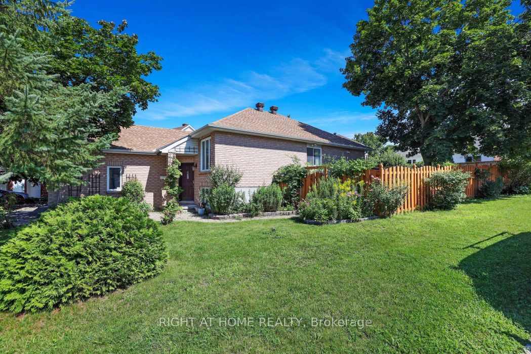 53 Yoho Drive, Kanata, ON K2M 2R4 photo 3