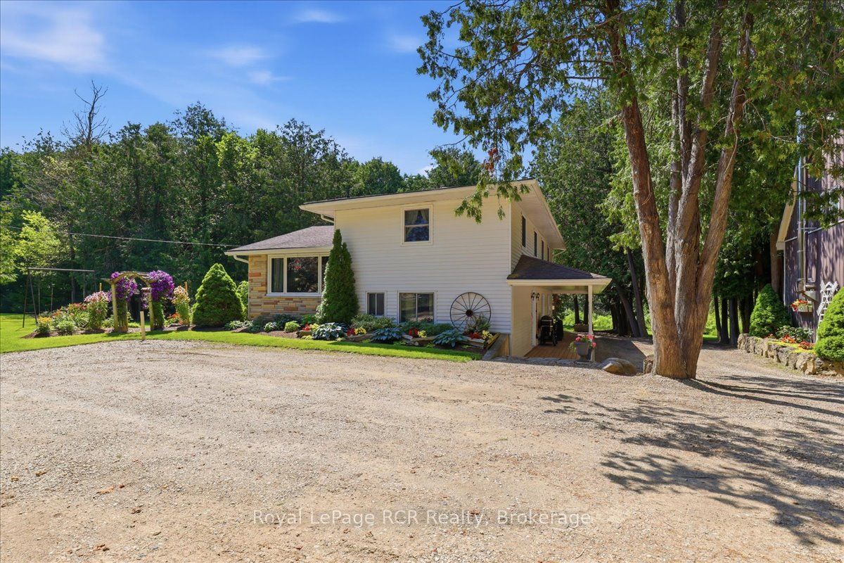 7525 Highway 89, Wellington North, ON N0G 2L0 photo 2