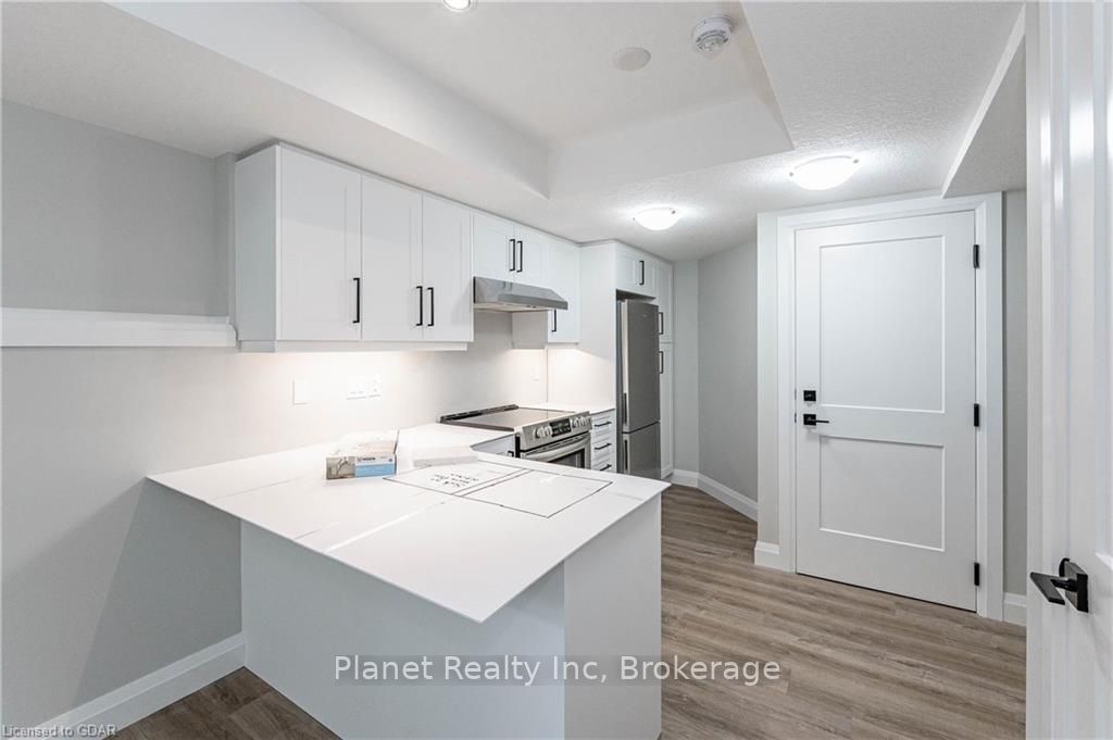 330 Exhibition Street 2, Guelph, ON N1H 4S2 photo 2