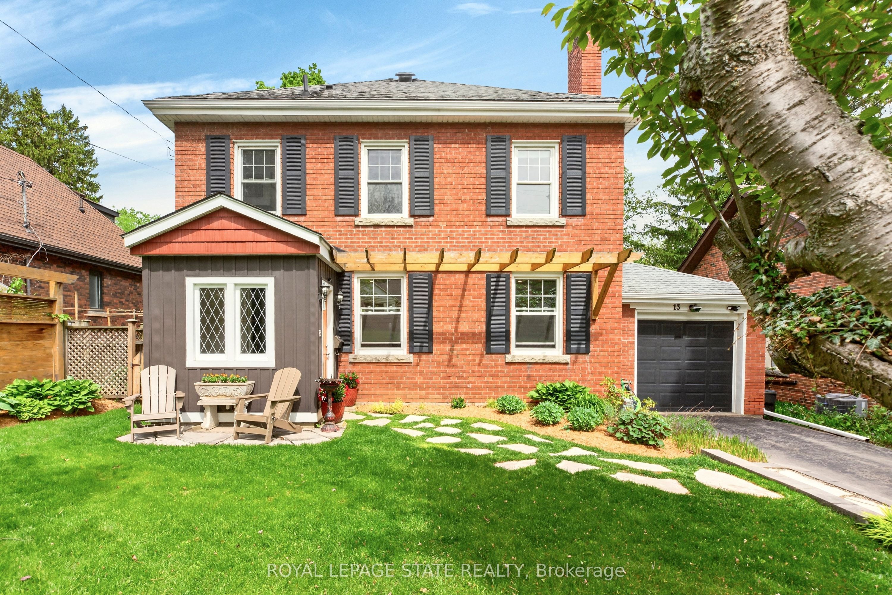13 Tweedsmuir Avenue, Hamilton, ON L9H 4H6 photo 3