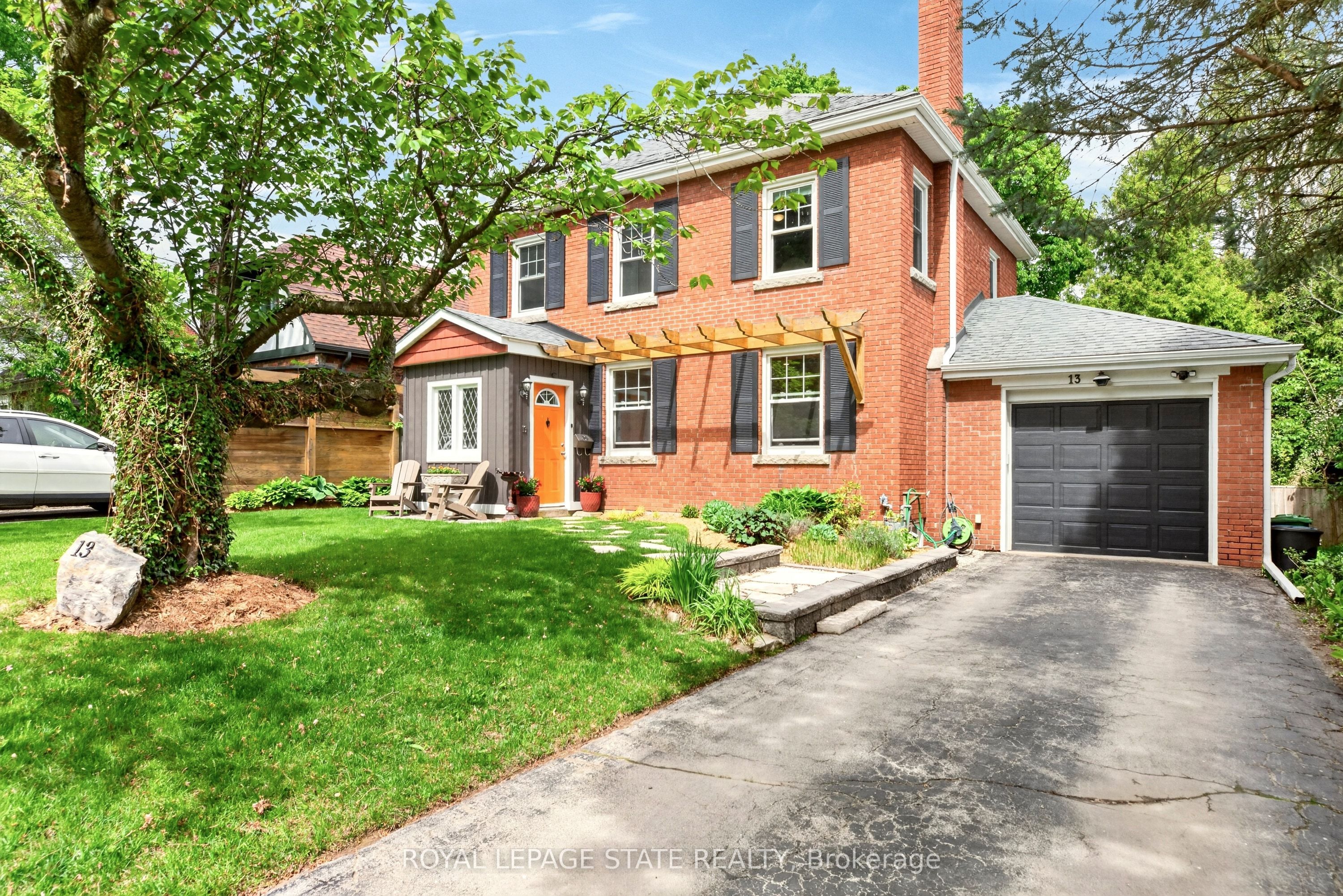 13 Tweedsmuir Avenue, Hamilton, ON L9H 4H6 photo 4