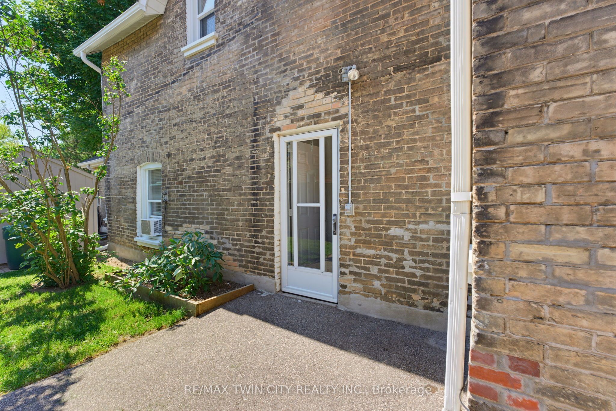 112 Grand River Avenue, Brantford, ON N3T 4X4 photo 5