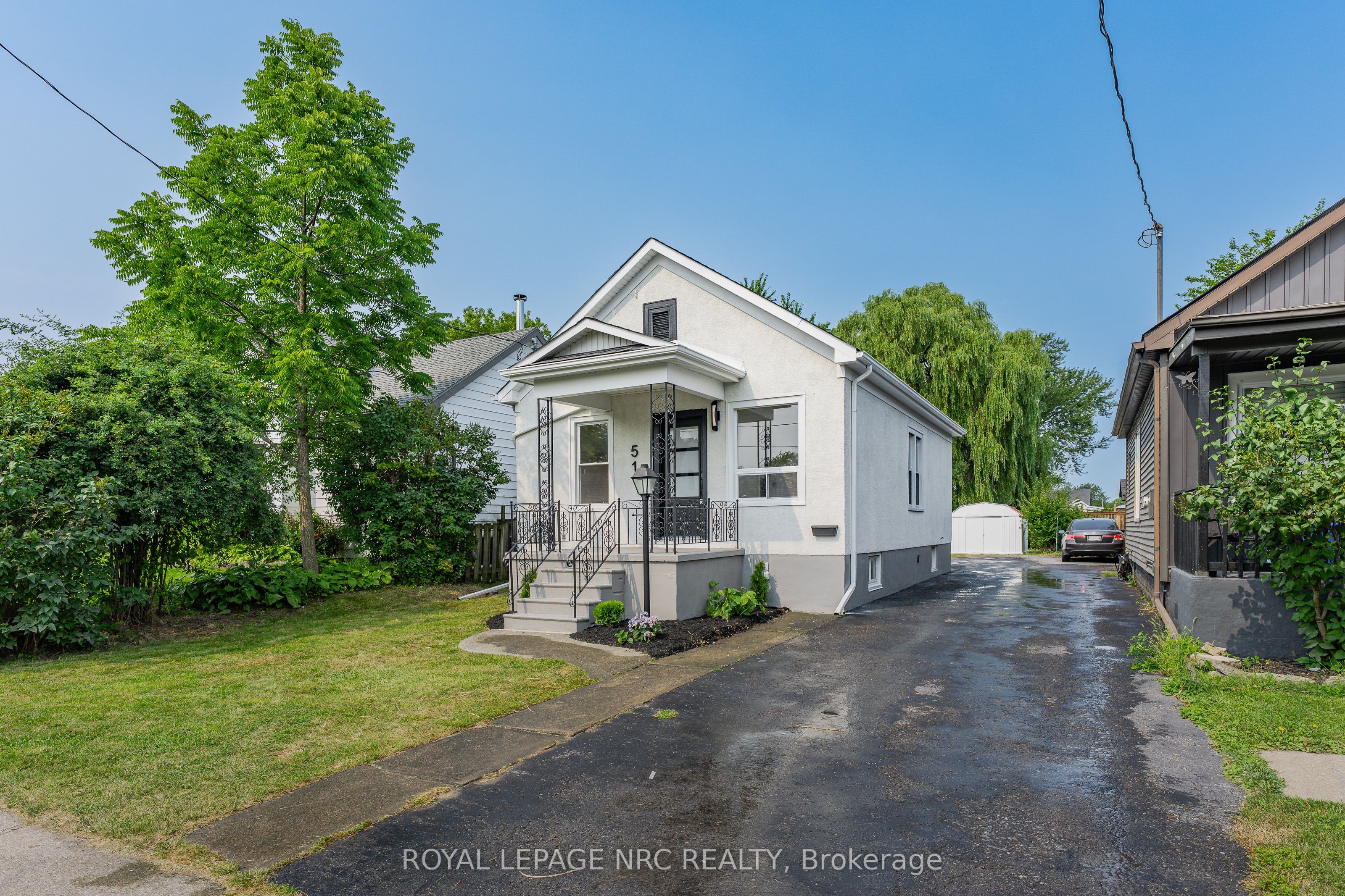 51 Queen Street S, Thorold, ON L2V 3N2