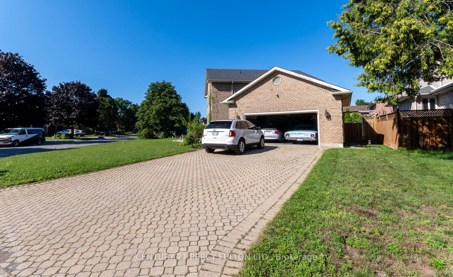 7 Bridlewood Lane, Quinte West, ON K8V 6N4 photo 3