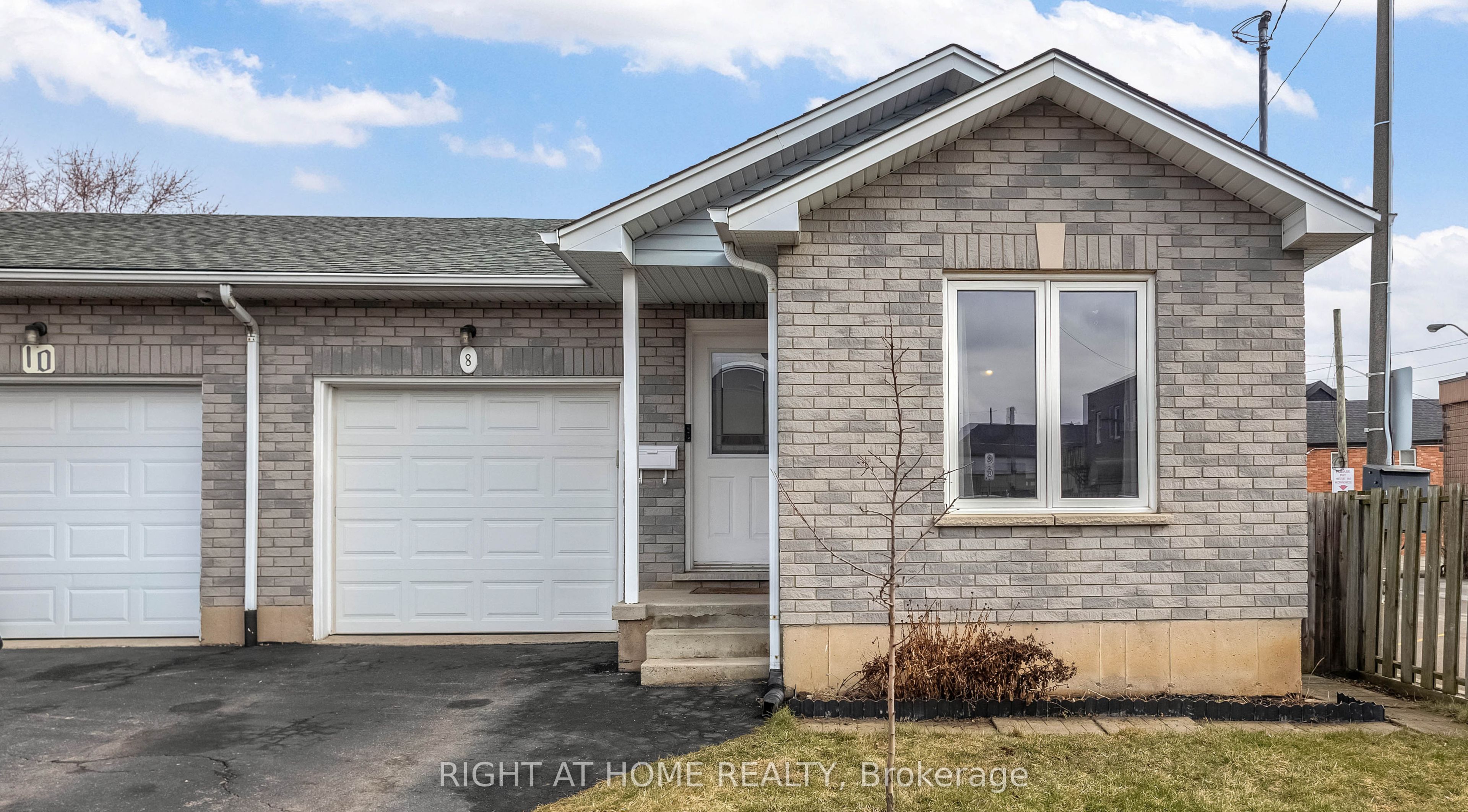 8 Brantdale Avenue, Hamilton, ON L9C 1B7 photo 2