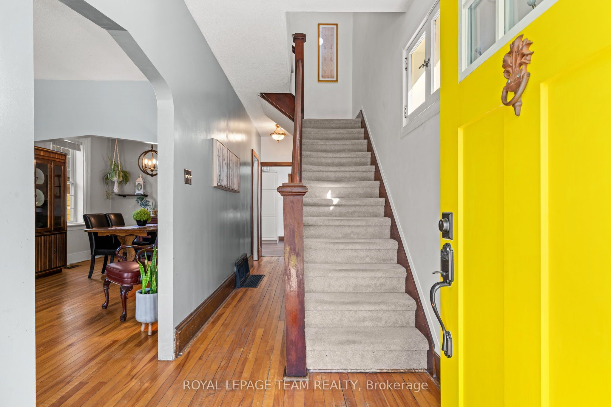 6215 Abbott Street W, Stittsville - Munster - Richmond, ON K2S 0B4 photo 4
