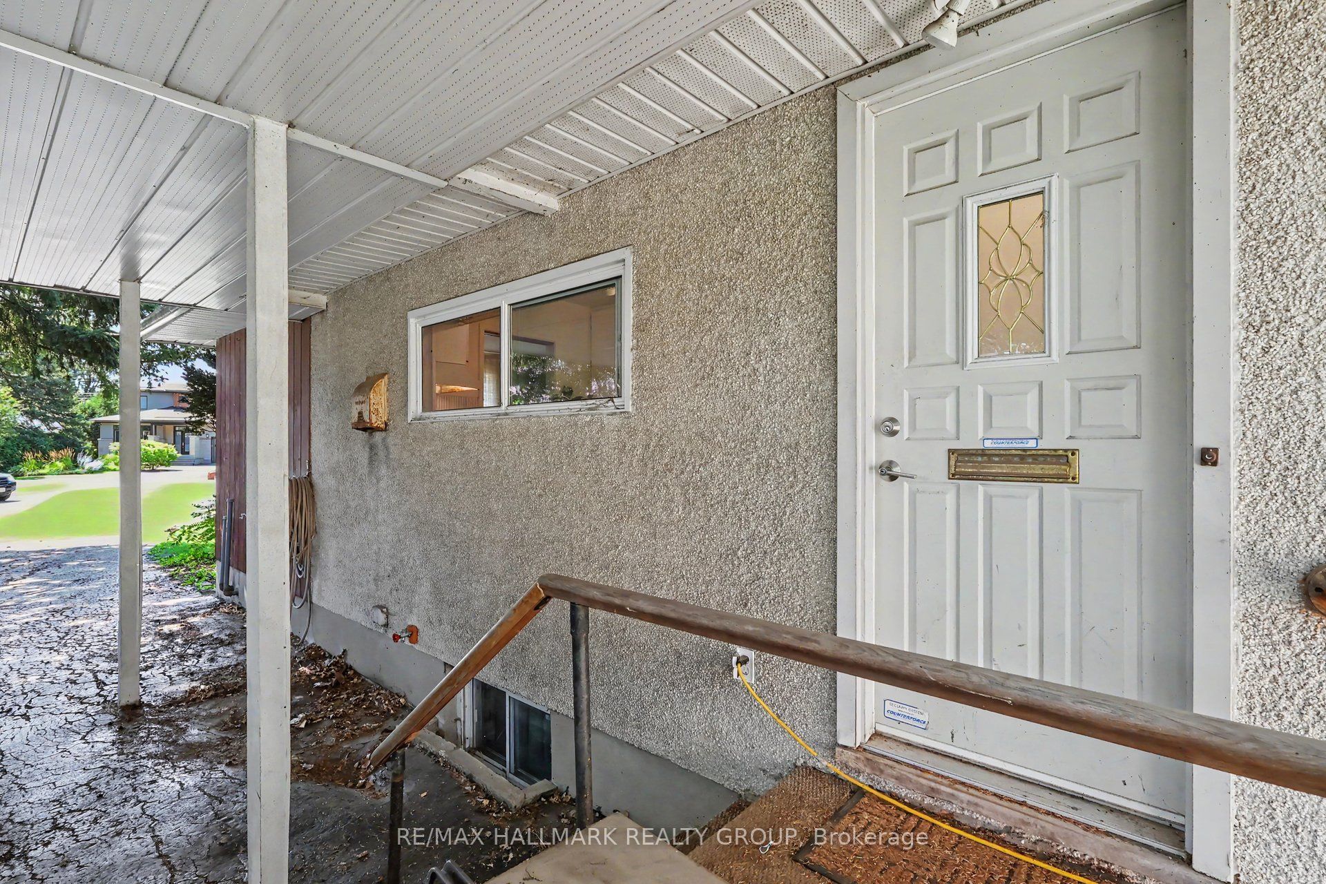 173 Wingham Place, Manor Park - Cardinal Glen and Area, ON K1K 2X3 photo 2