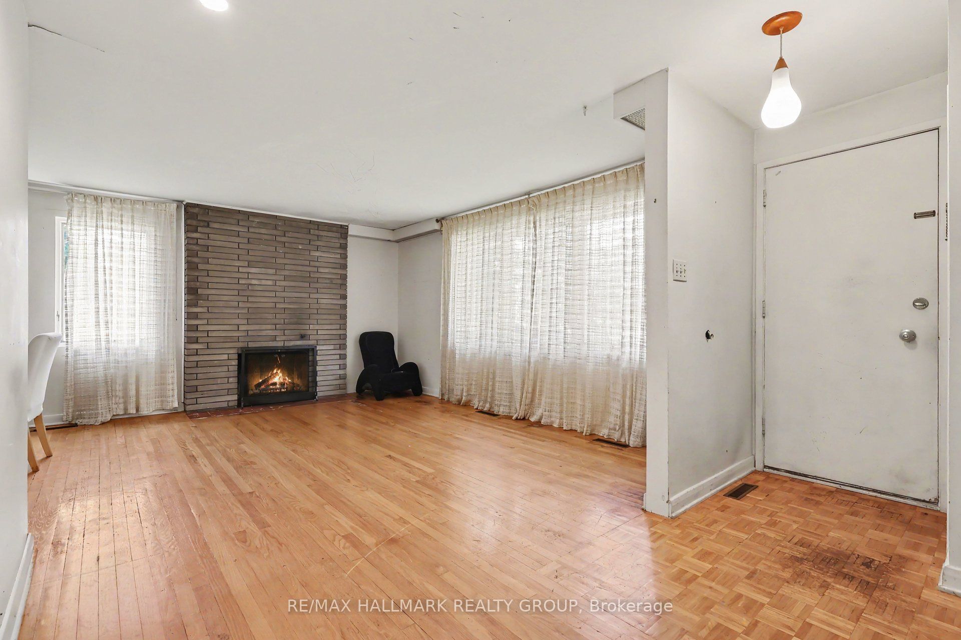 173 Wingham Place, Manor Park - Cardinal Glen and Area, ON K1K 2X3 photo 4