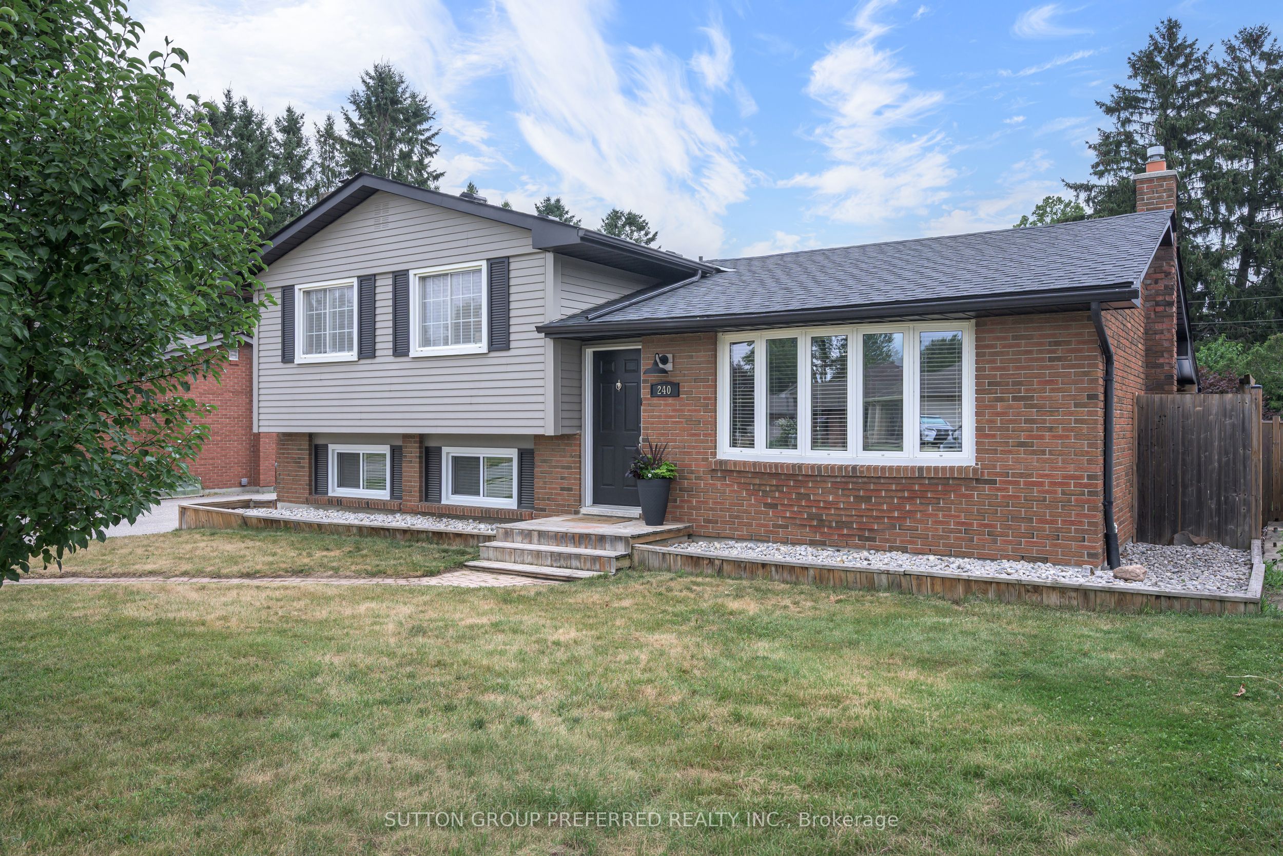 240 Byron Avenue, Thames Centre, ON N0L 1G3 photo 2