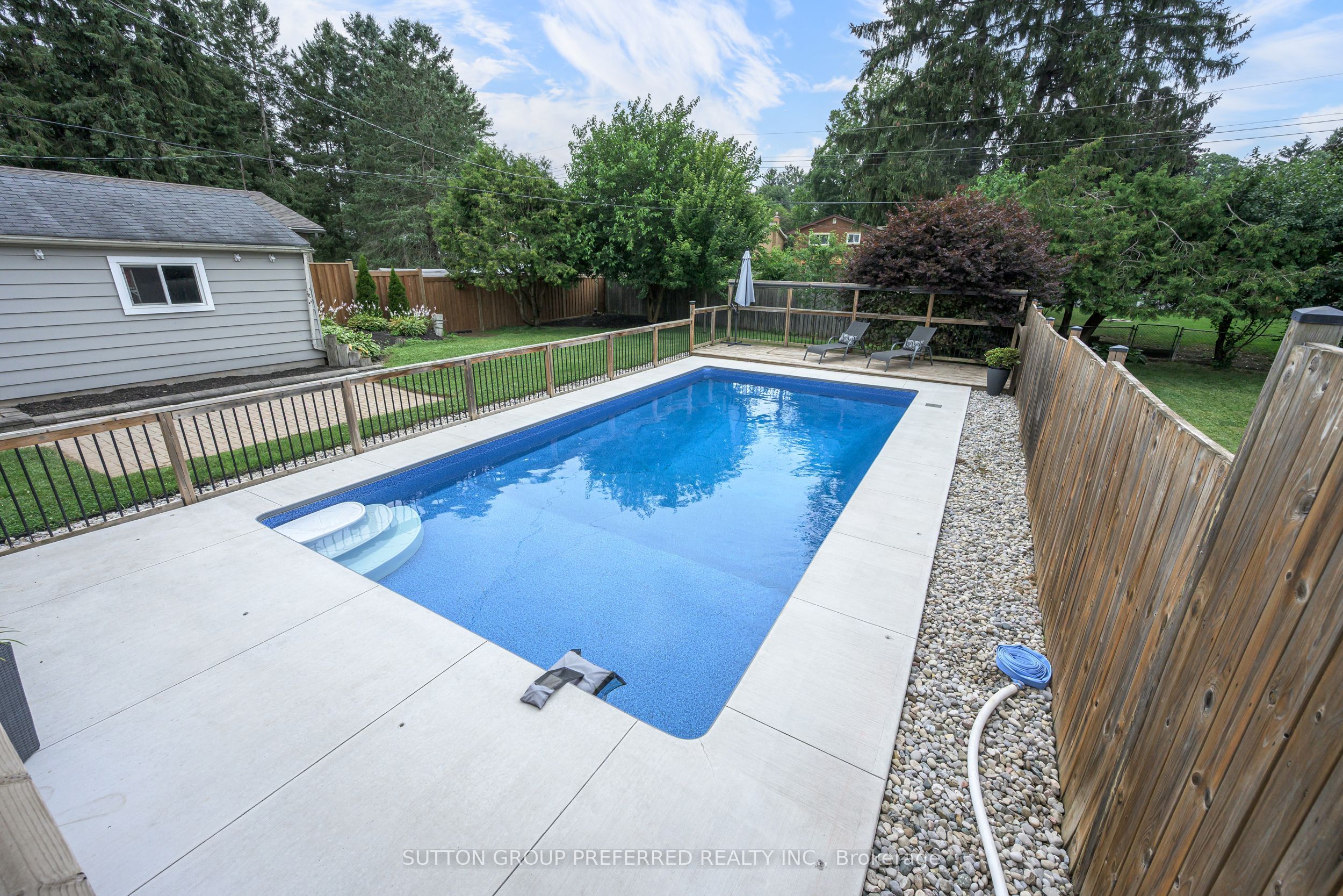 240 Byron Avenue, Thames Centre, ON N0L 1G3 photo 5