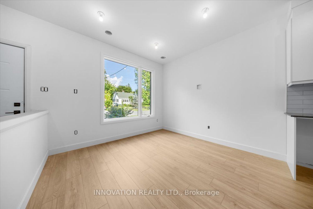 486-1 Wentworth Avenue, Woodroffe, ON K2B 5K1 photo 3