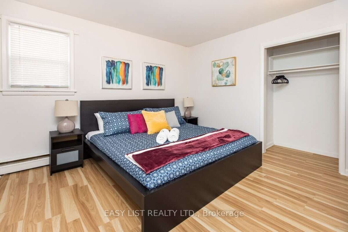 203 Marier Avenue, Vanier and Kingsview Park, ON K1L 5R6 photo 5