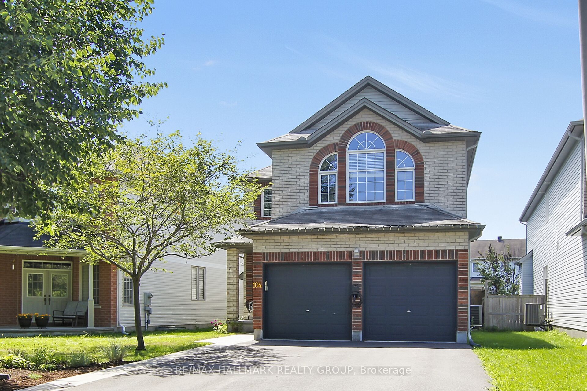 104 Strathcarron Crescent, Kanata, ON K2K 0C7