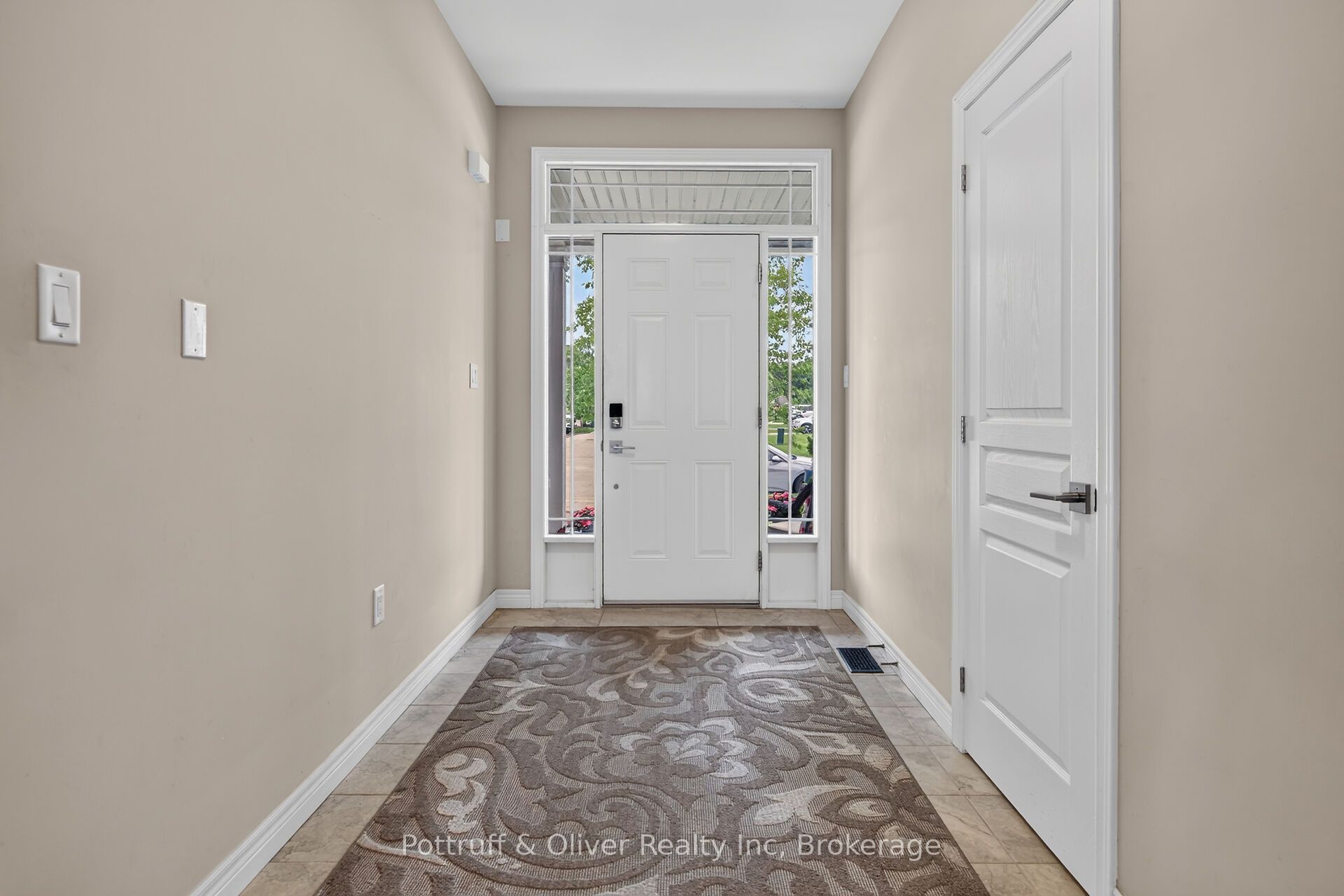302 Festival Way, Hamilton, ON L0R 1C0 photo 5