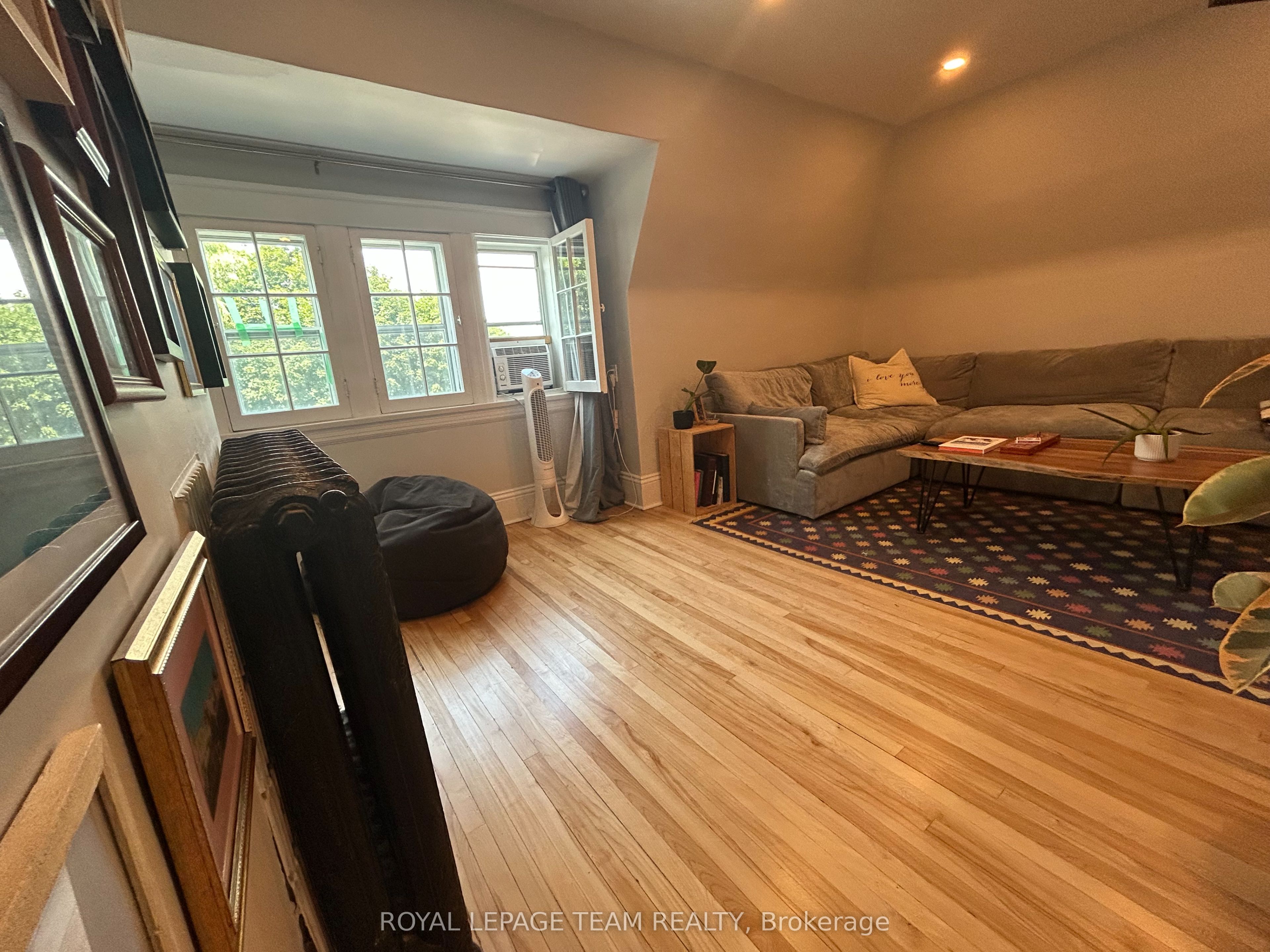 16 Powell Avenue 3, Glebe - Ottawa East and Area, ON K1S 2A1 photo 4