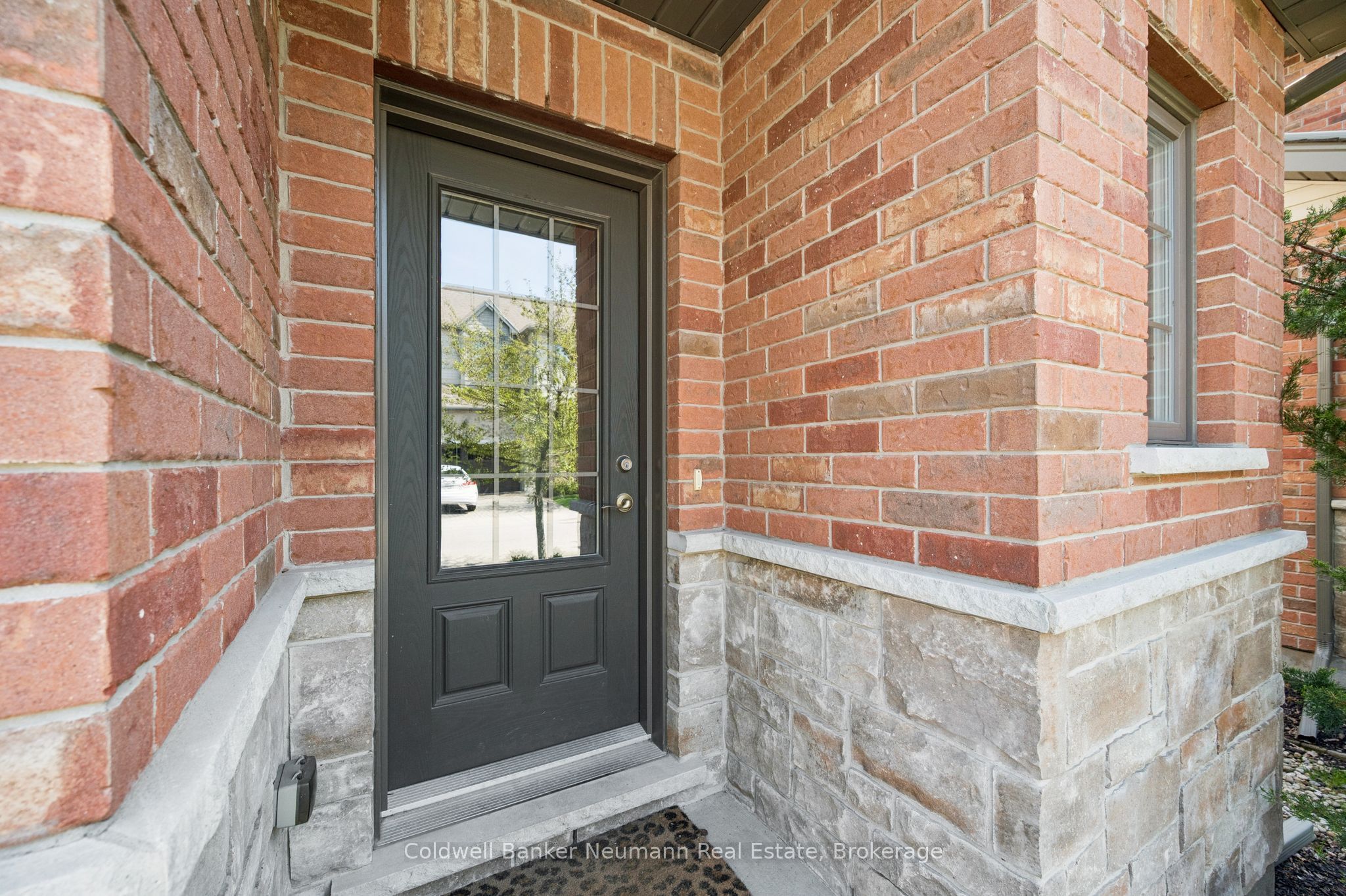 146 Downey Road 28, Guelph, ON N1C 0A2 photo 3