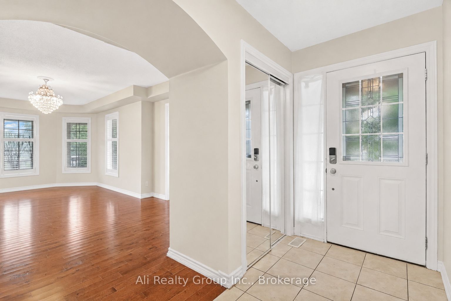 3022 Freshwater Way, Barrhaven, ON K2J 3V5 photo 4